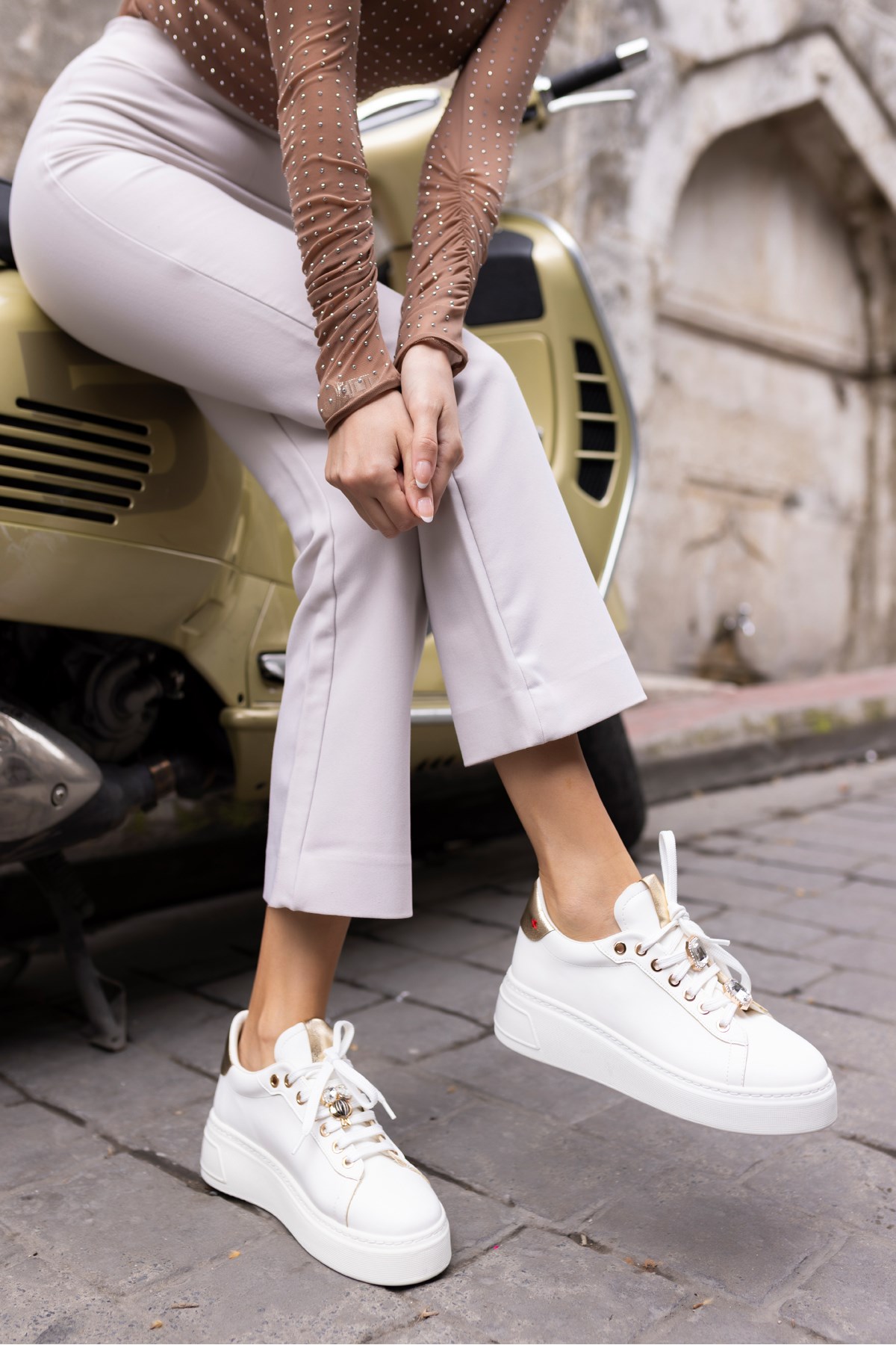 HERBERT KADIN BEYAZ TAŞ DETAYLİ SNEAKER