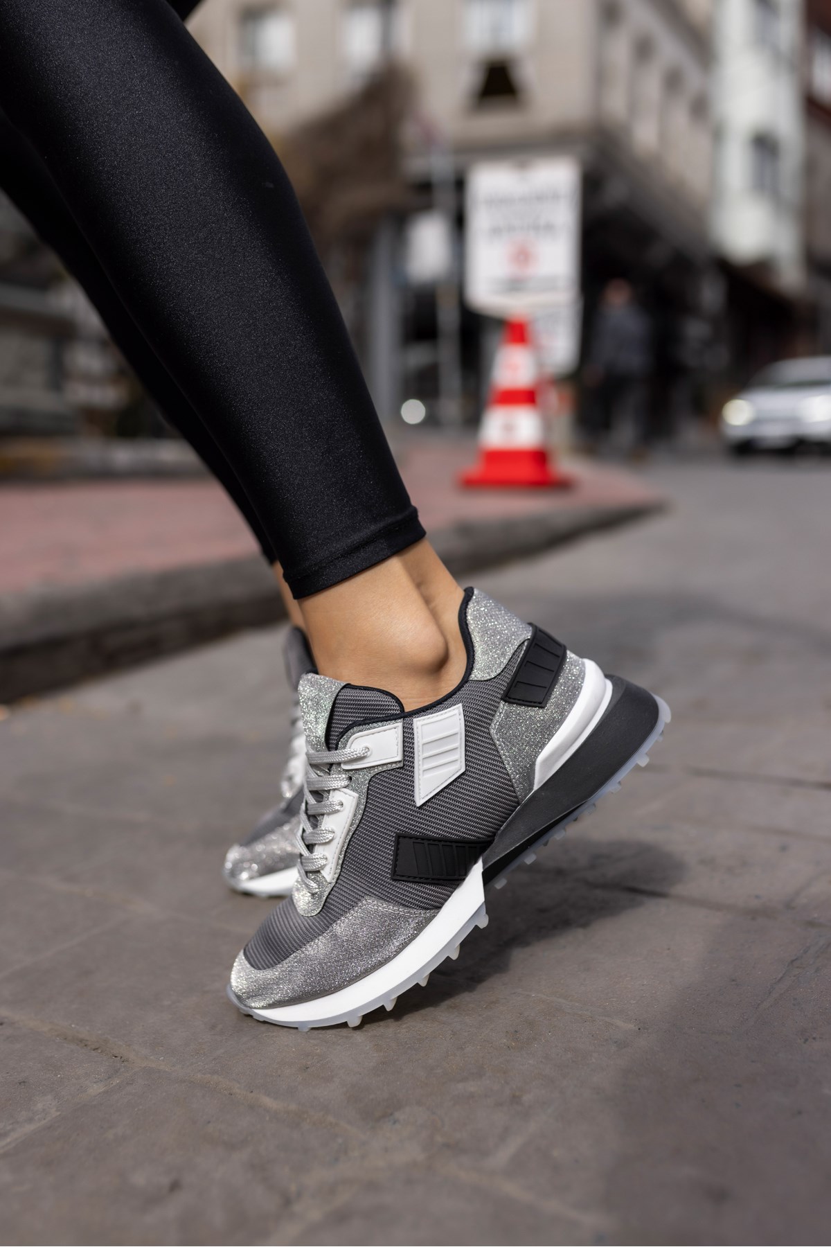 EVORA KADİN PLATIN SİMLİ SNEAKER
