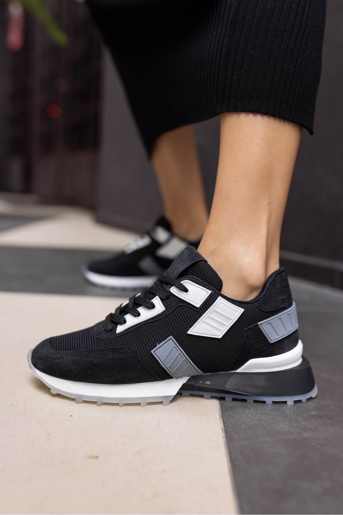 EVORA KADİN SİYAH SİM DETAYLİ SNEAKER