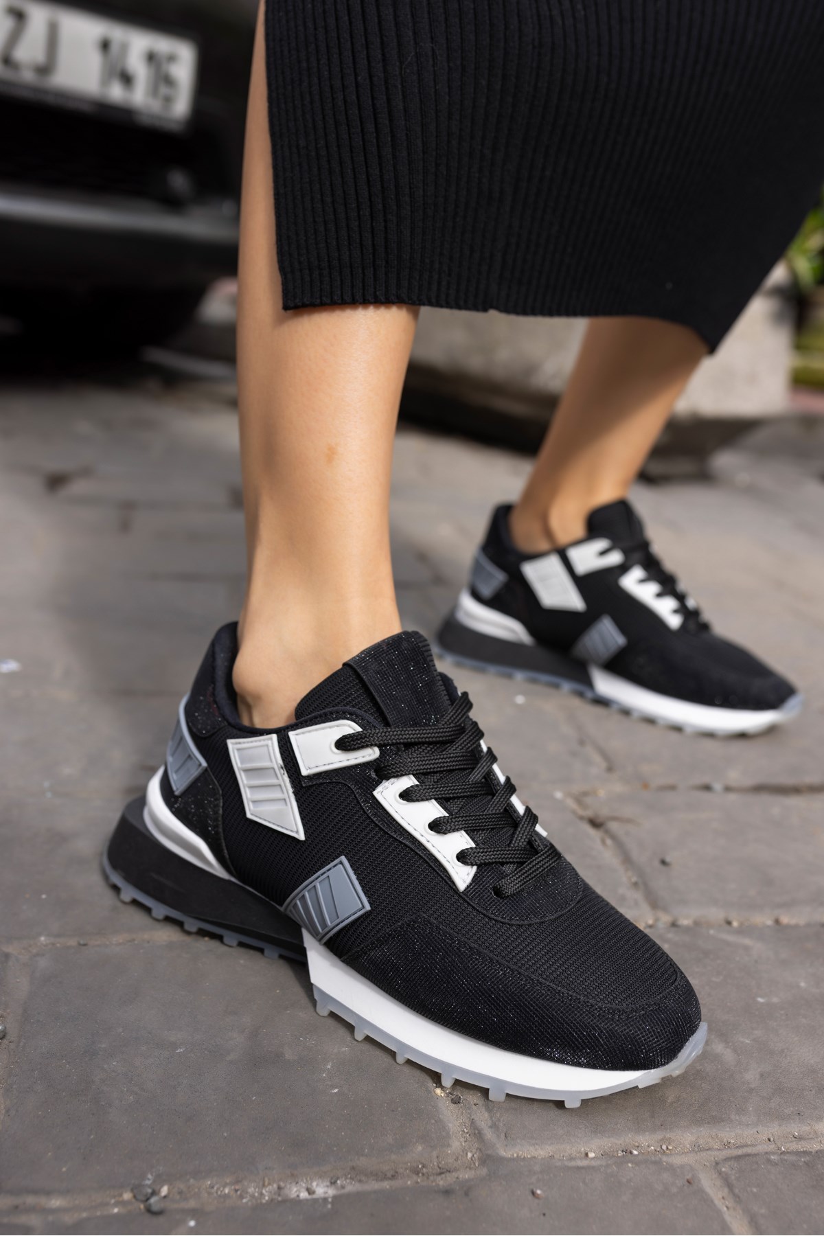 EVORA KADİN SİYAH SİM DETAYLİ SNEAKER