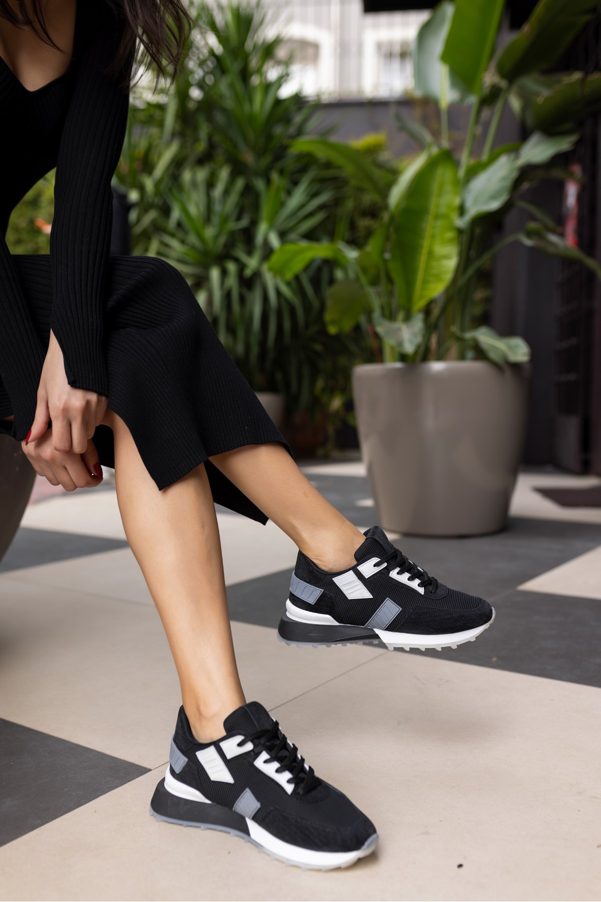 EVORA KADİN SİYAH SİM DETAYLİ SNEAKER