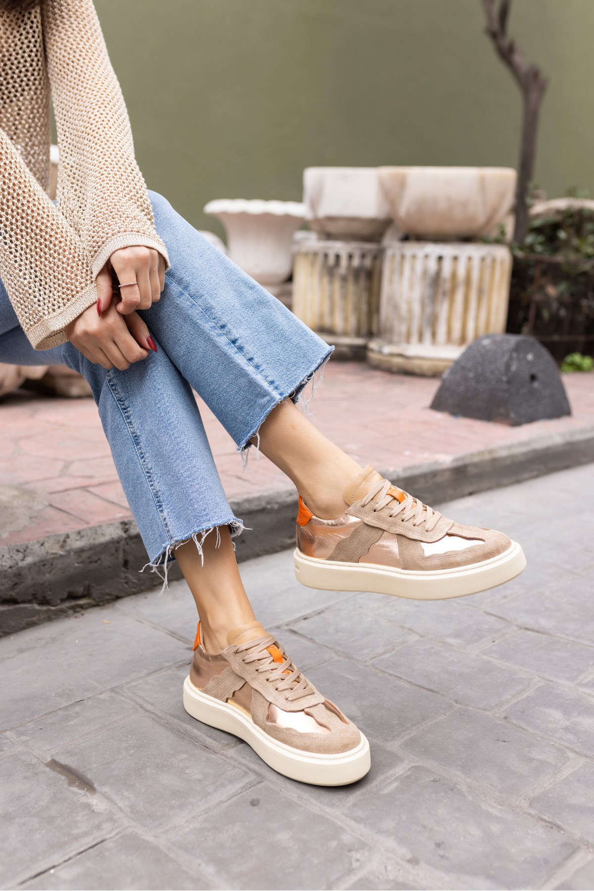 BLOOM KADİN TUTUN SUET ROSE GARNILI GERCEK DERİ EVA TABAN SNEAKER