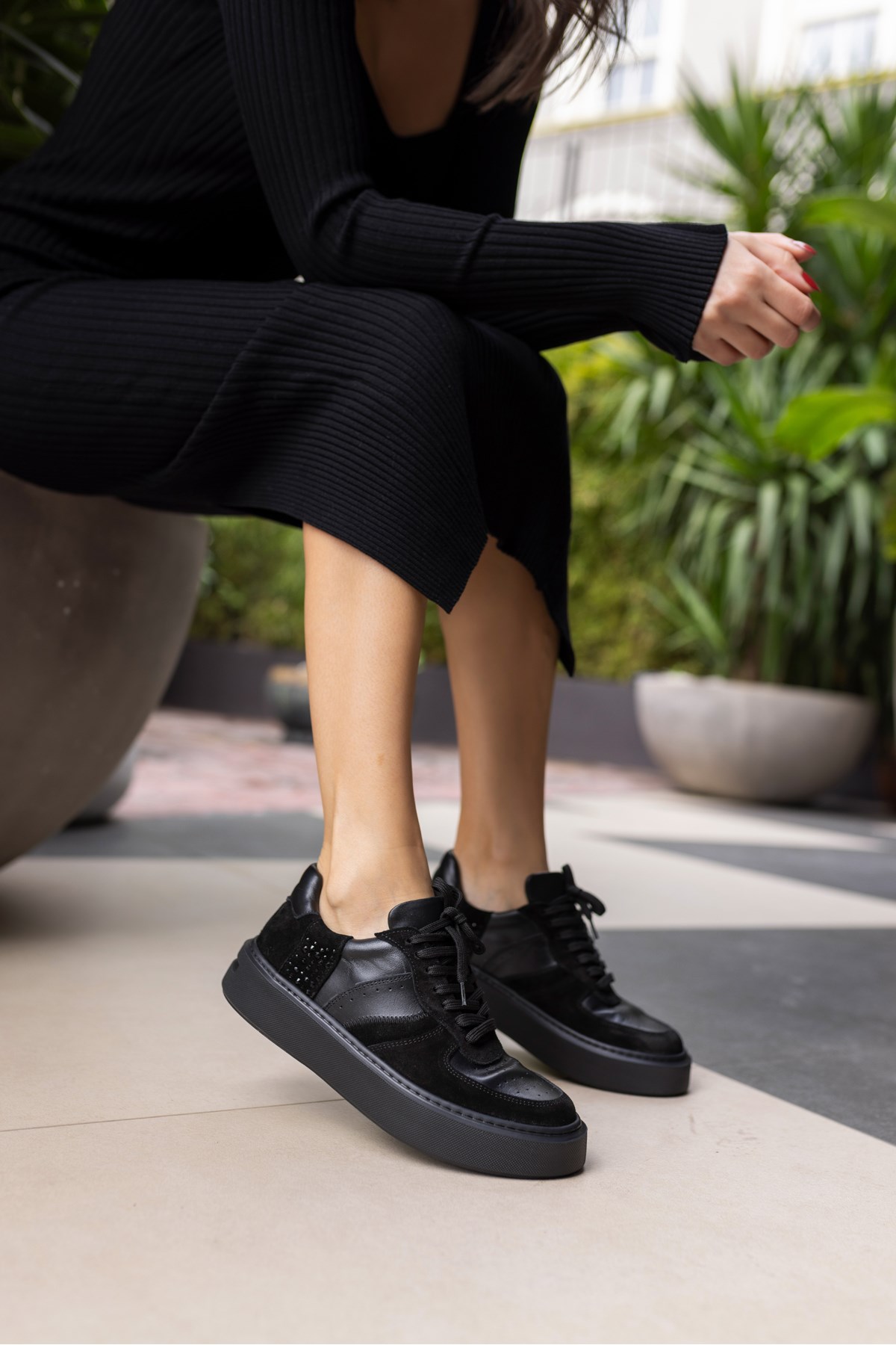 KADIN SİYAH EVA TABANİ GERCEK DERİ SNEAKER