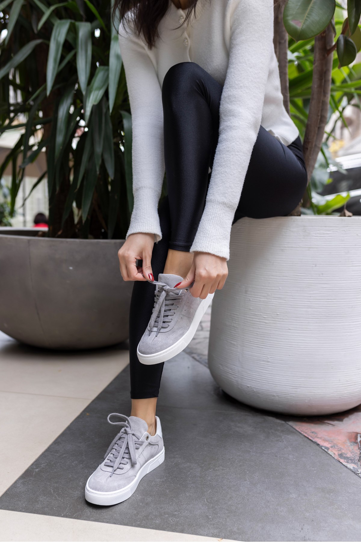 SEVENTY KADİN GRİ GERCEK DERİ SÜET SNEAKER