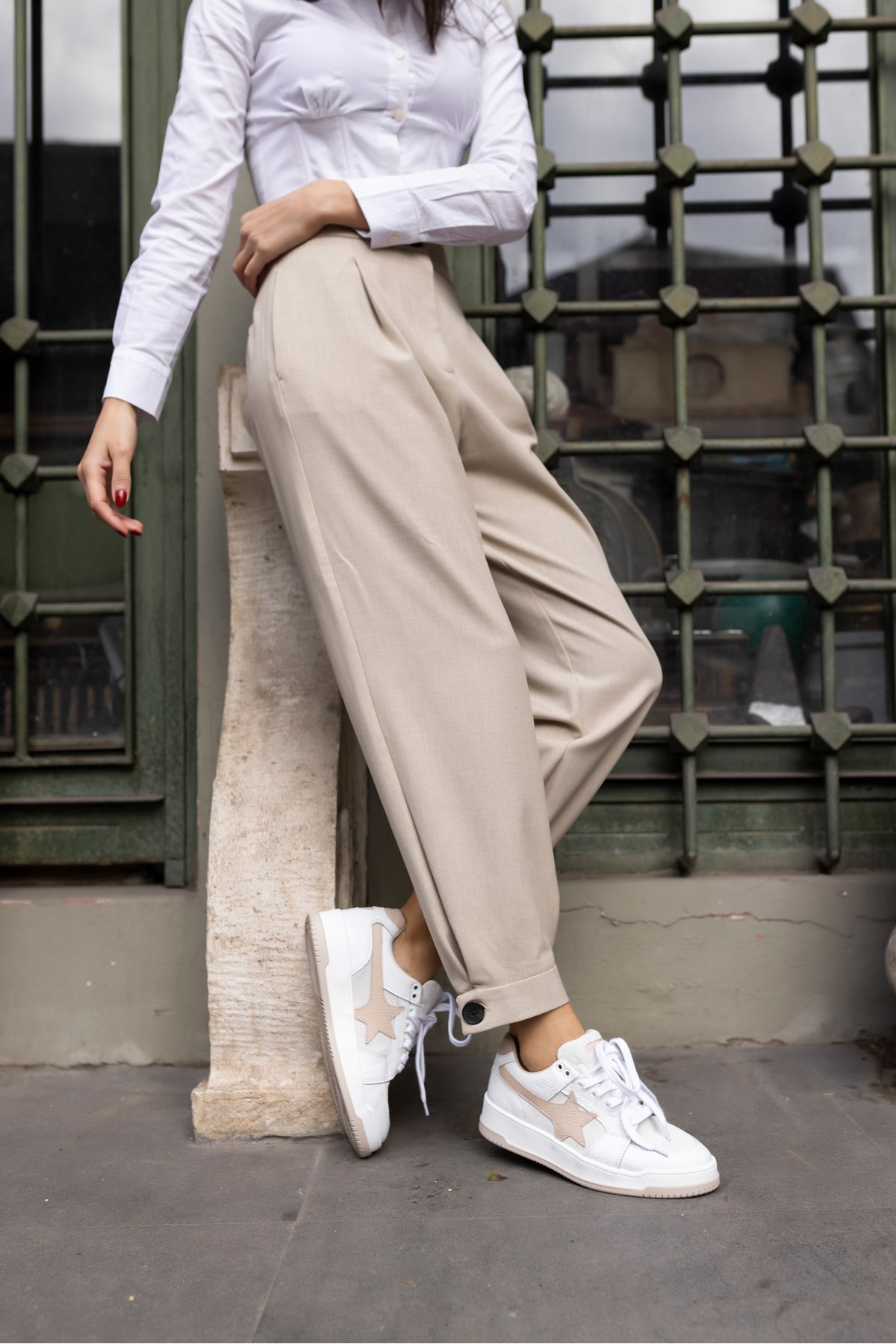 SAMSA KADİN BEYAZ GERCEK DERİ YILDIZ DETAY SNEAKER