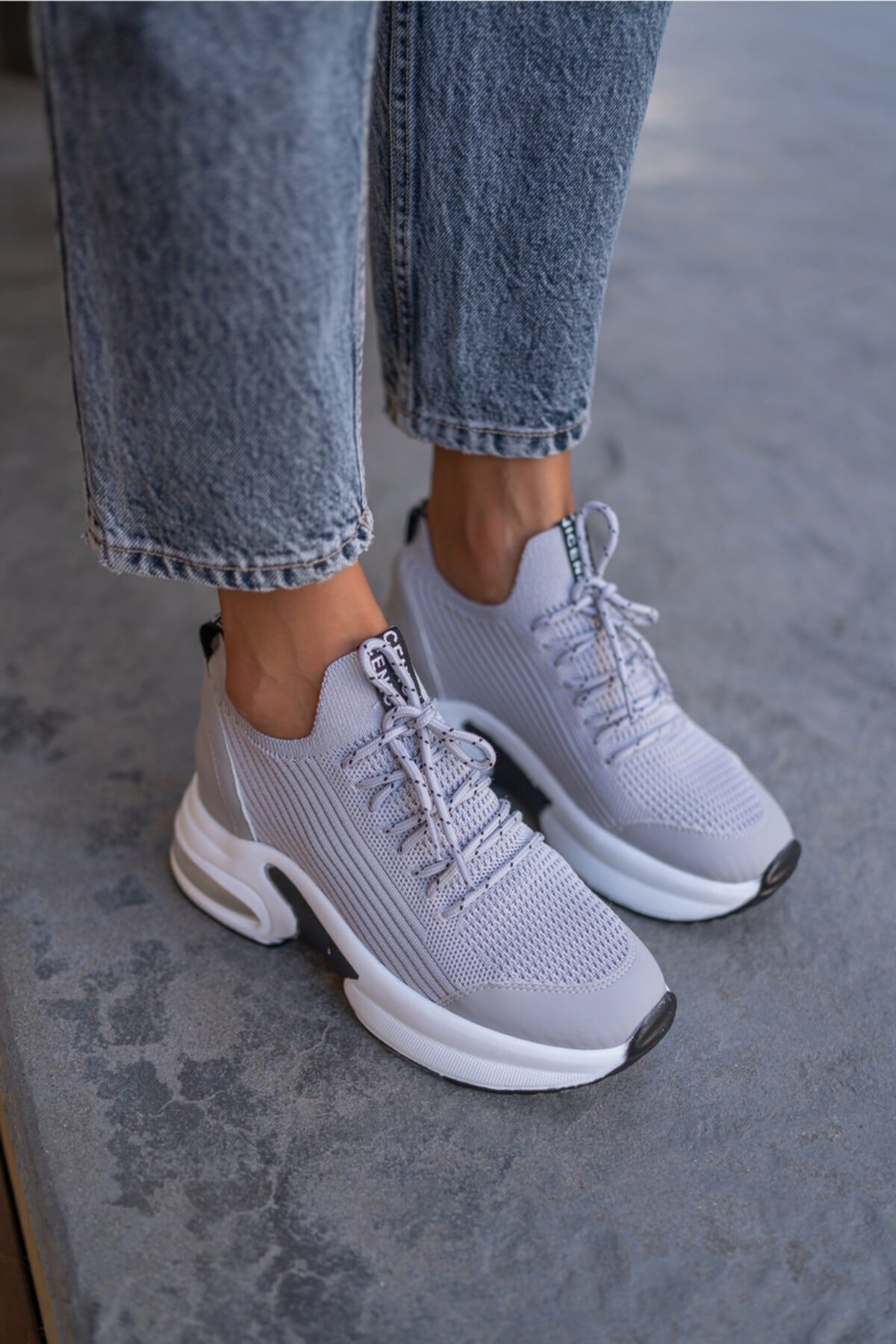 Wöber Kadin Gri Dolgu Topuk Trıko Sneakers