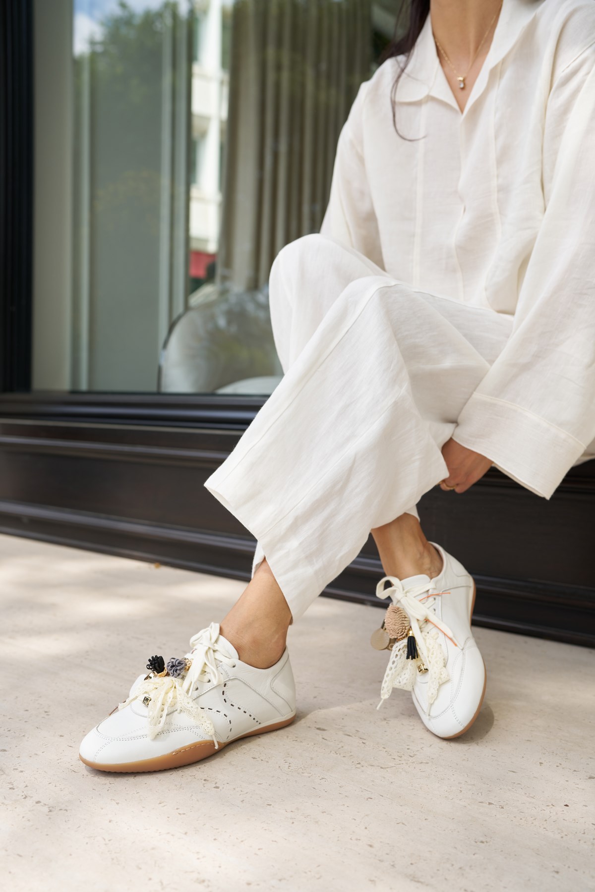 MELINE KADIN BEYAZ GERCEK DERI CHARM DANTEL DETAYLI ITALYAN SNEAKER