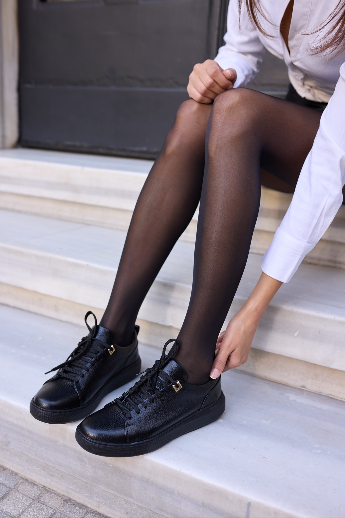 ARİANA KADIN SİYAH GERCEK DERİ BAGCIKLI SNEAKER