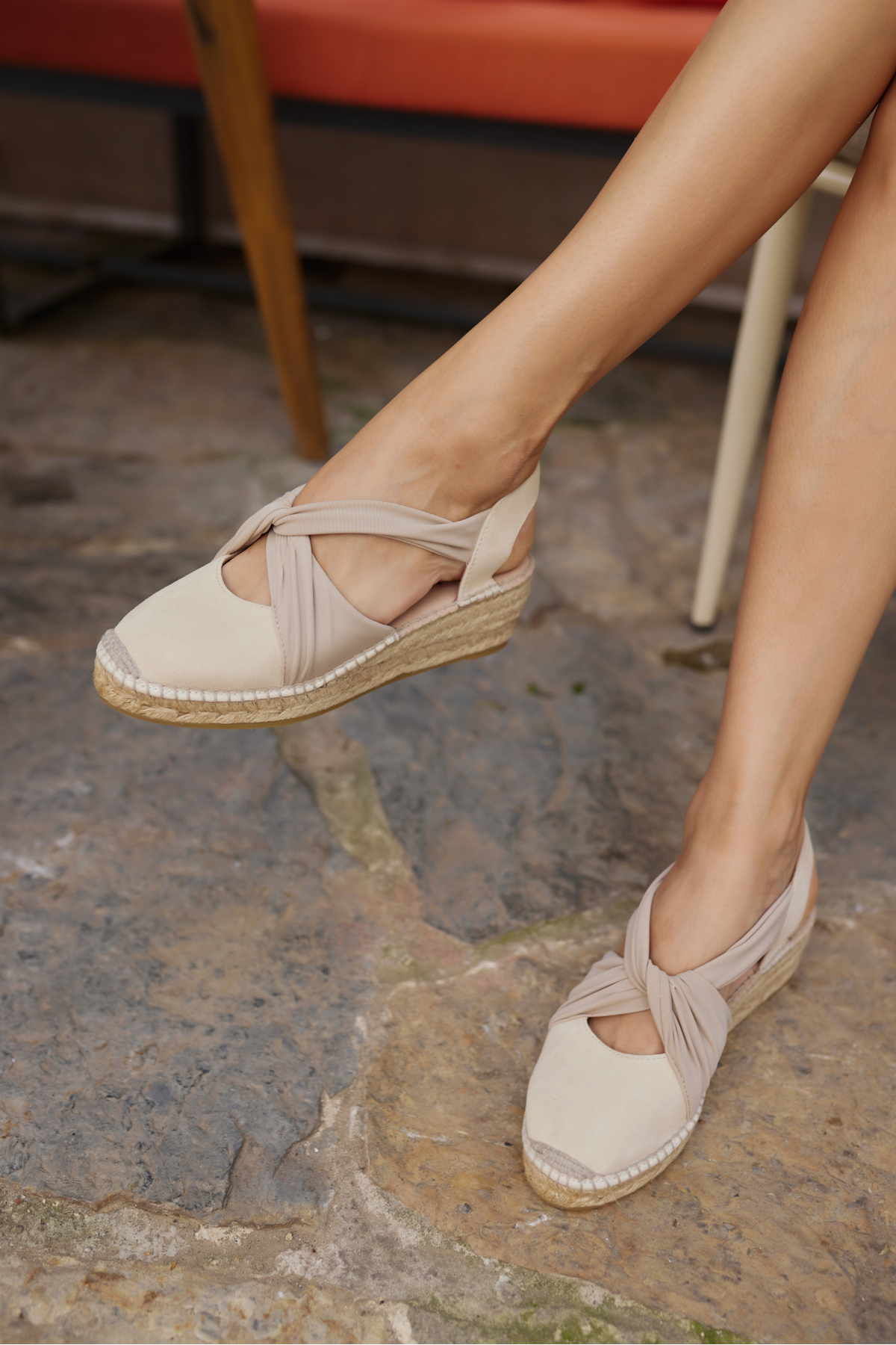MERRY KADIN SİYAH SUET ESPADRIL TABAN İSPANYA URETIMI İTHAL SANDALET