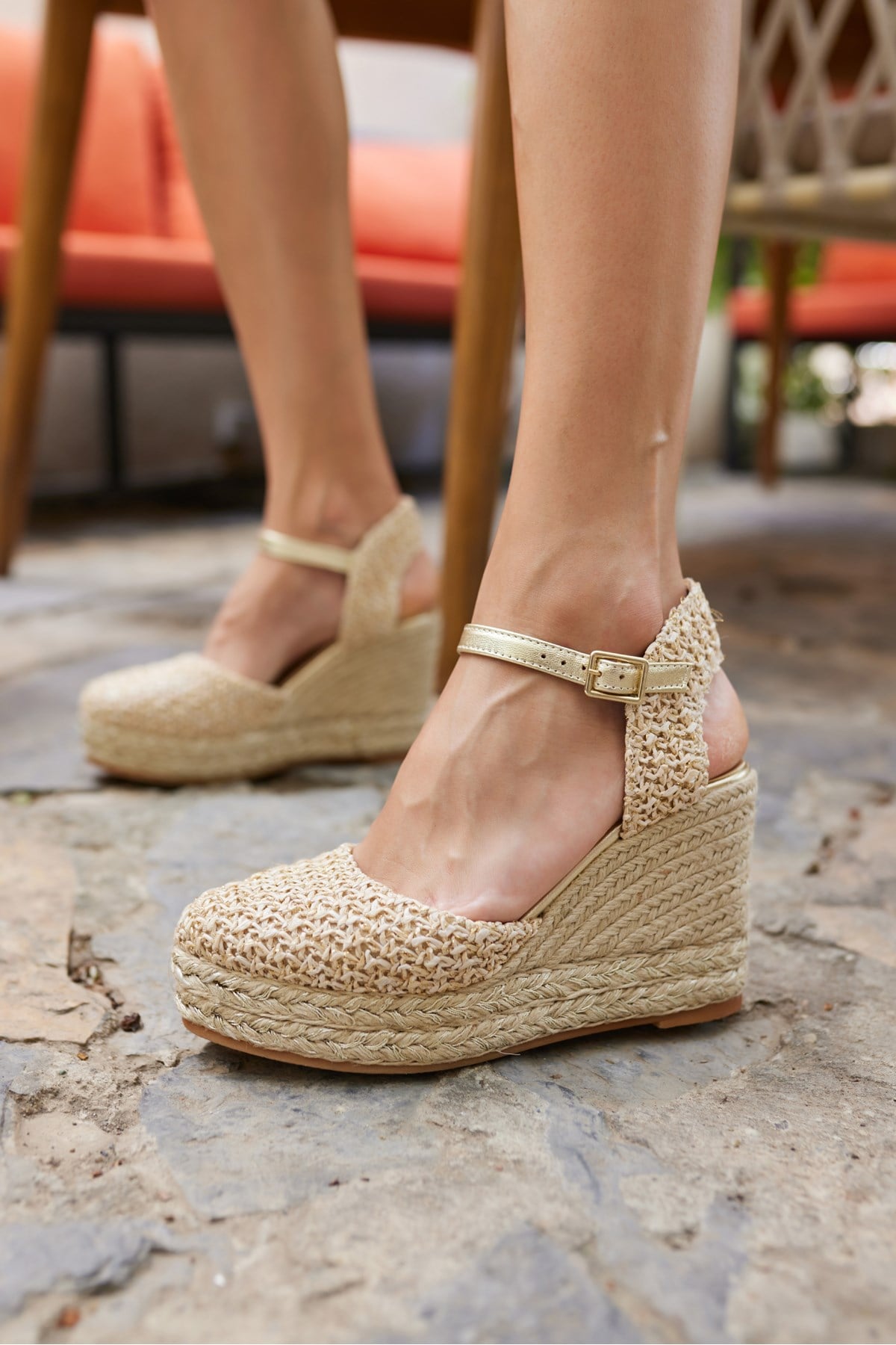 TİRİ KADIN BEJ ESPADRIL DOLGU TABAN İSPANYA URETIM SANDALET