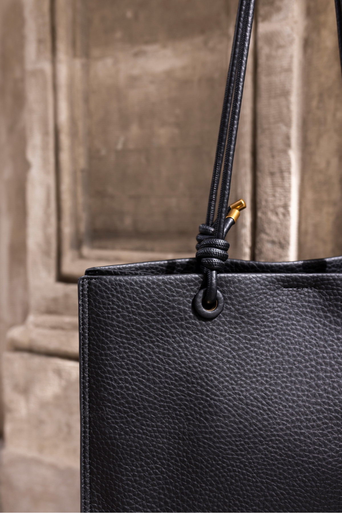 CEDRİNA KADİN SİYAH EL VE OMUZ ASKILI İTHAL ÇANTA
