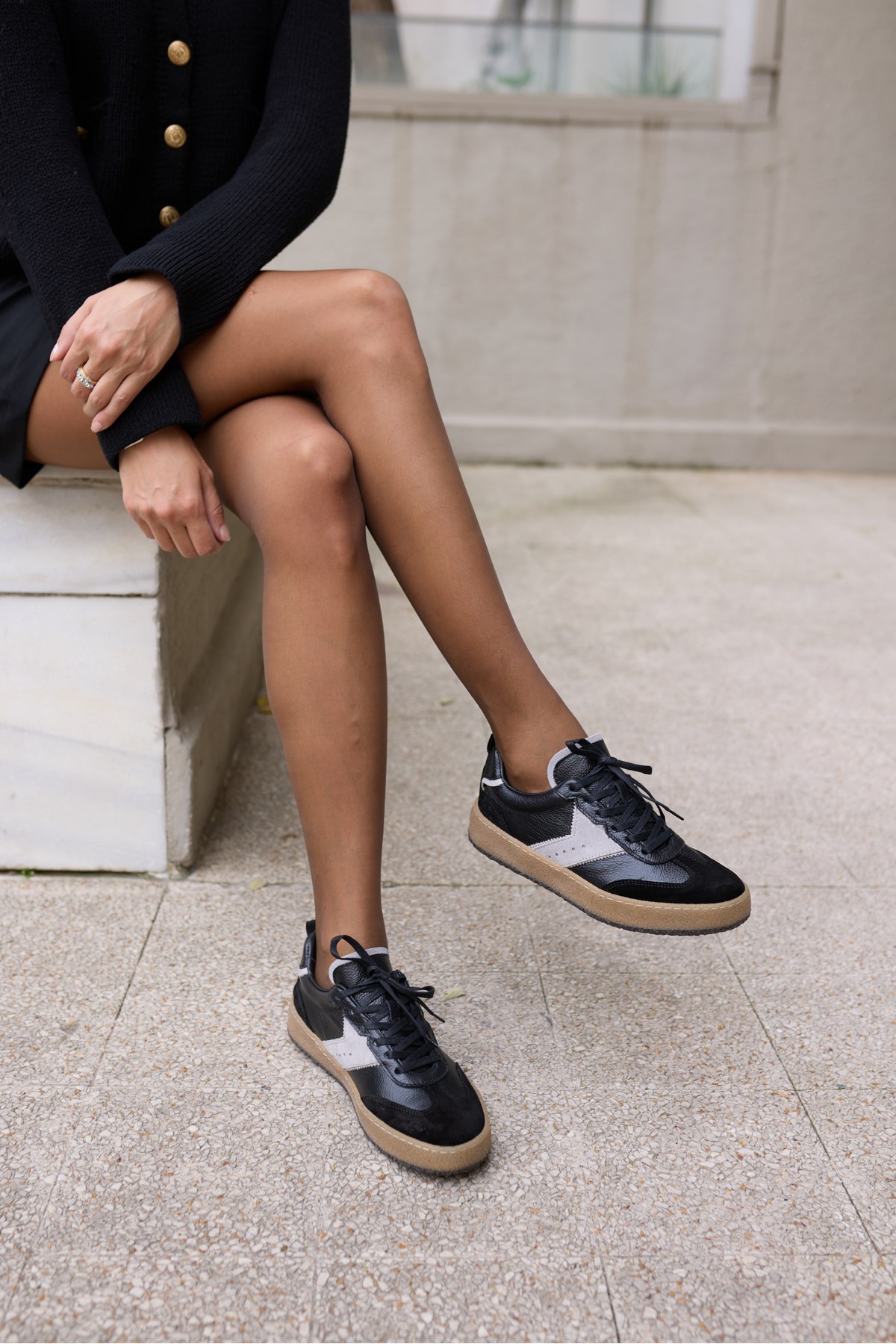 CORİA KADİN SİYAH GERCEK DERİ BAGCIKLI SNEAKER
