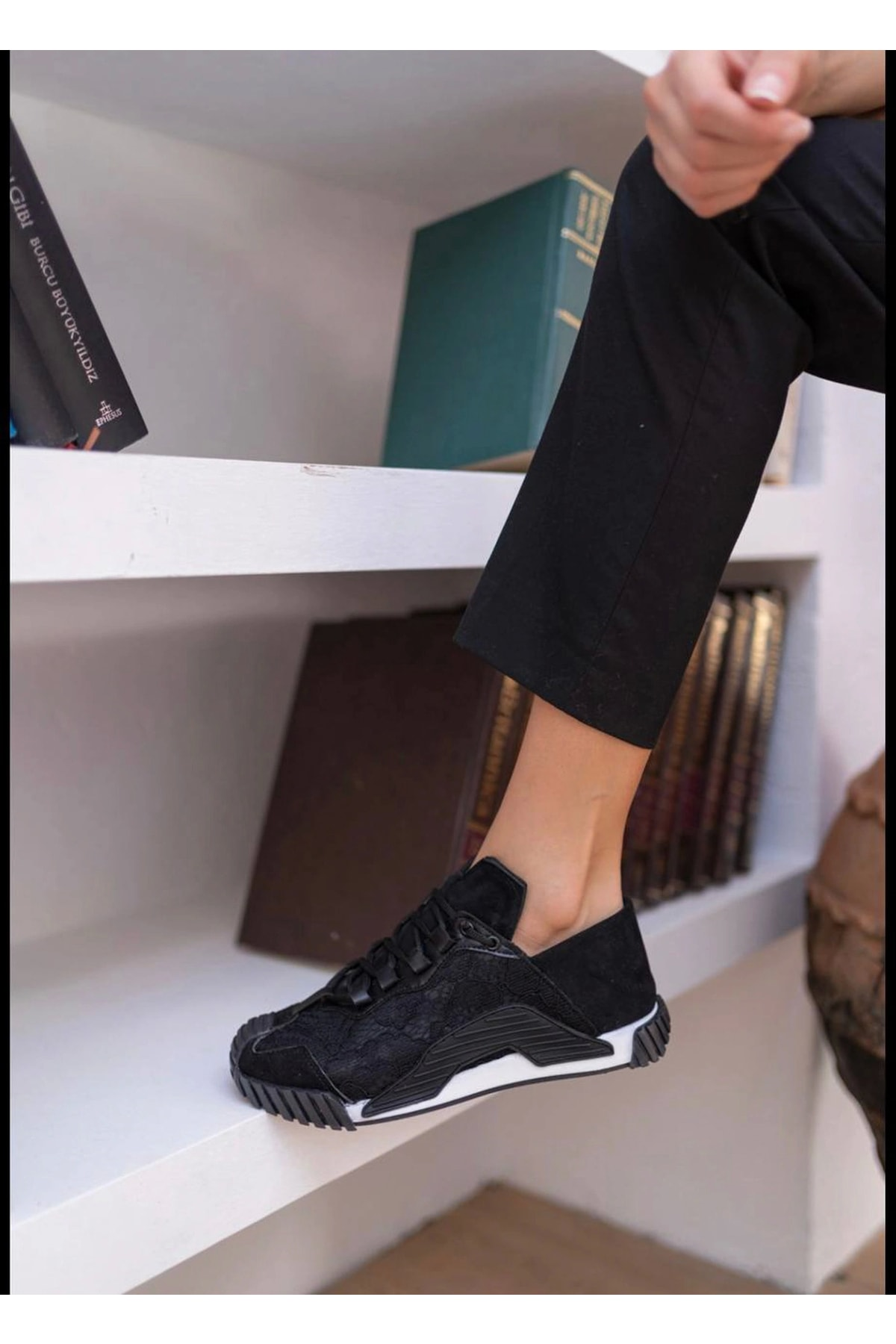 Trine Kadın Siyah Dantel Detay Sneakers Ayakkabi