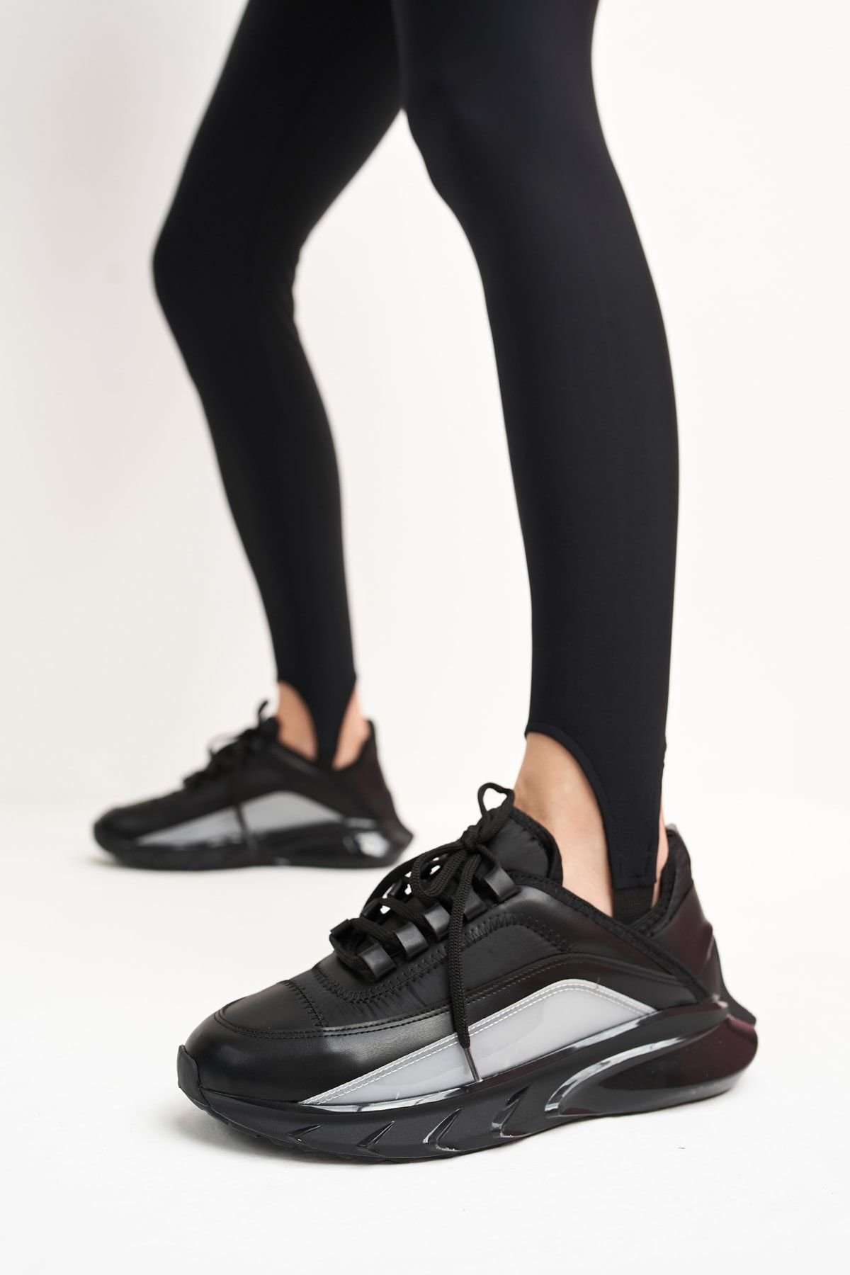 Marla Kadın Siyah Cilt Siyah Parasut Deri Airtaban Detay Sneakers