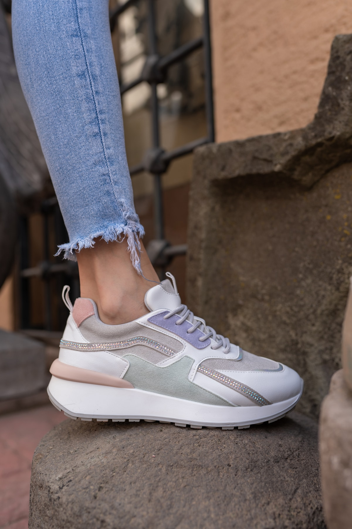 Vivian Kadin Beyaz Multi Sneakers