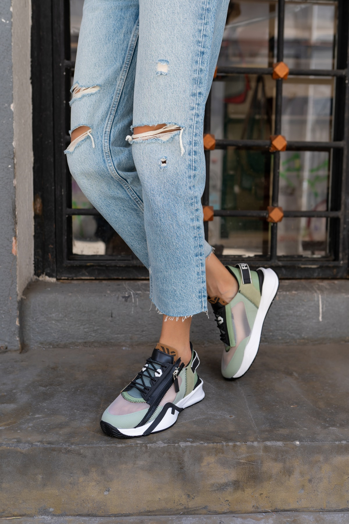 Mojca Kadin Yeşil File Detay Sneakers