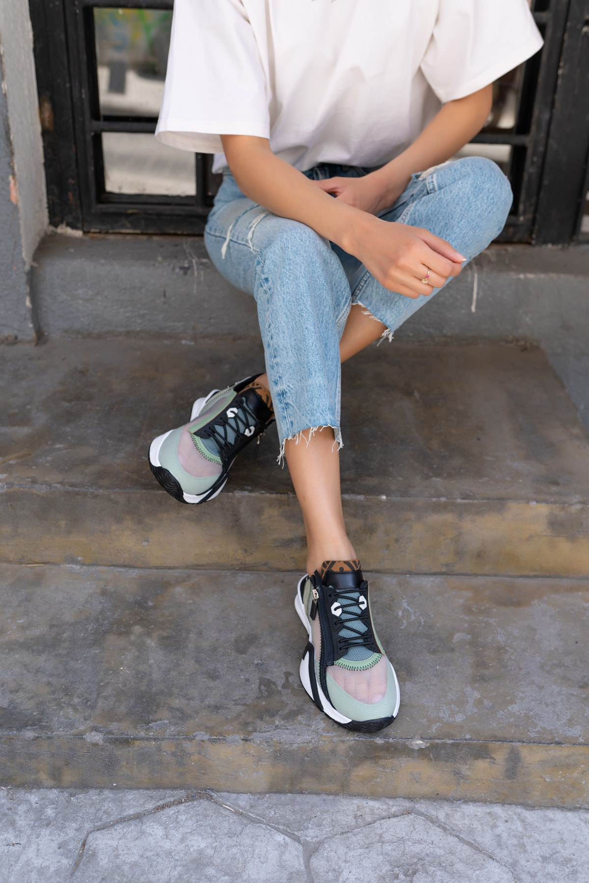 Mojca Kadin Yeşil File Detay Sneakers