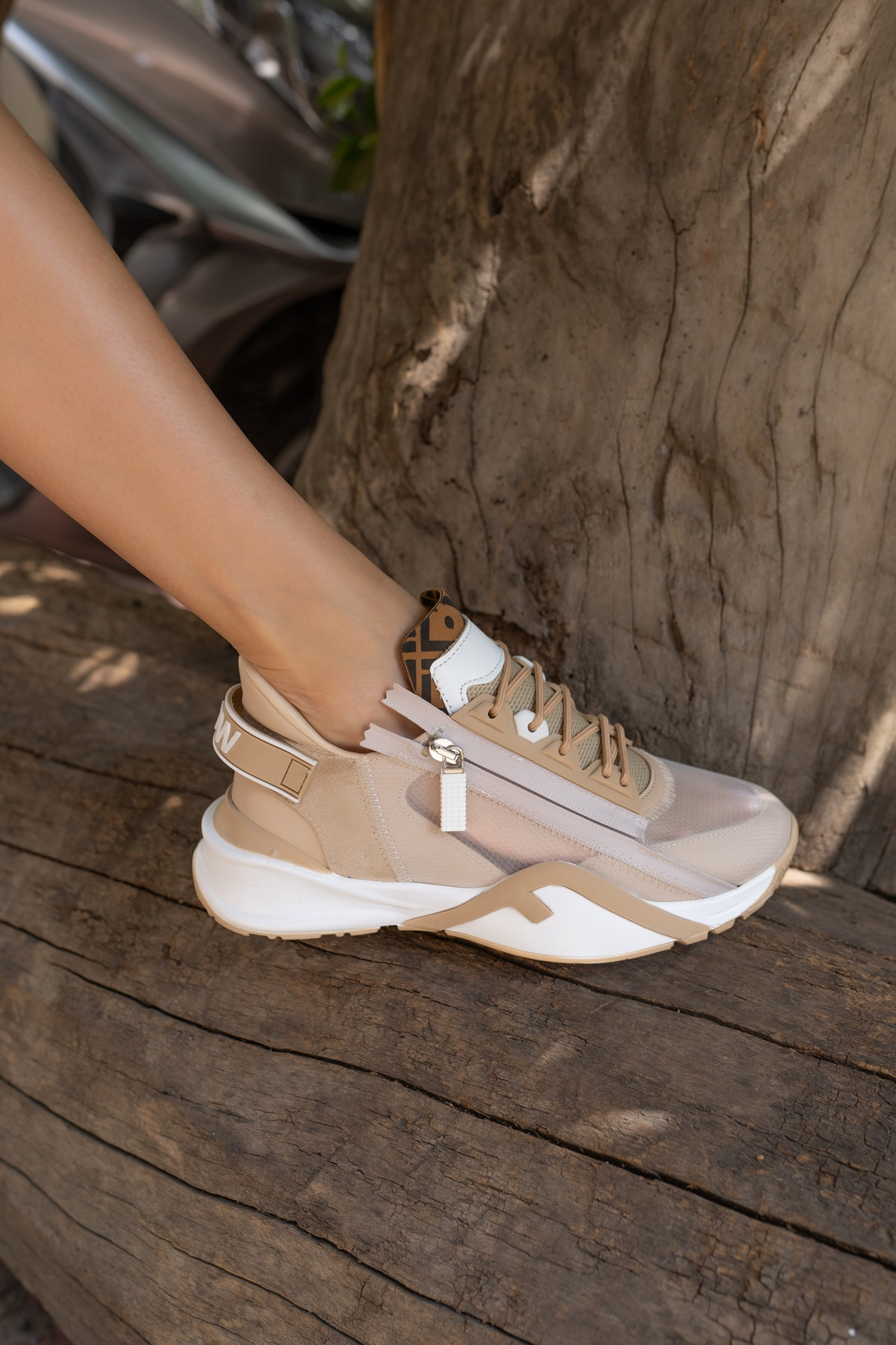 Mojca Kadin Bej File Detay Sneakers