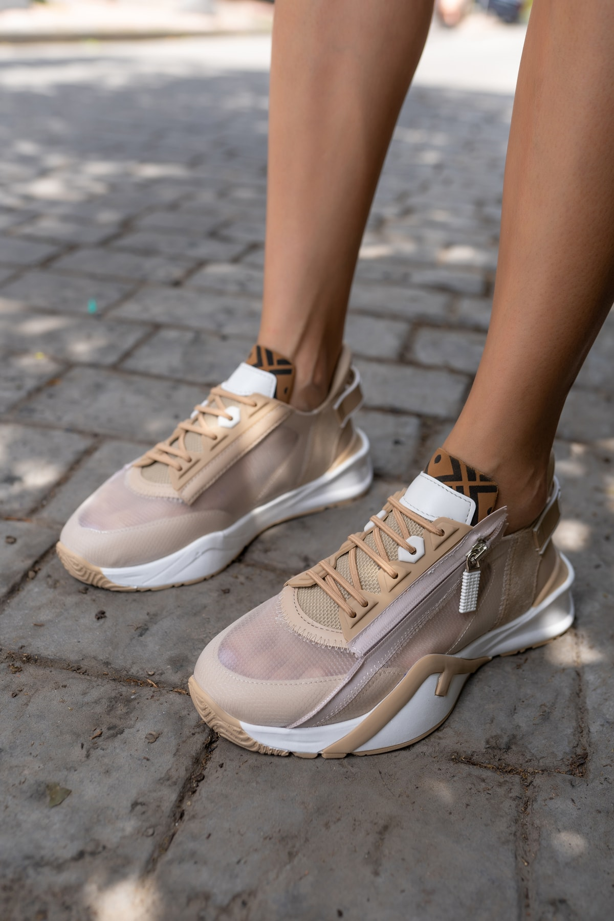 Mojca Kadin Bej File Detay Sneakers