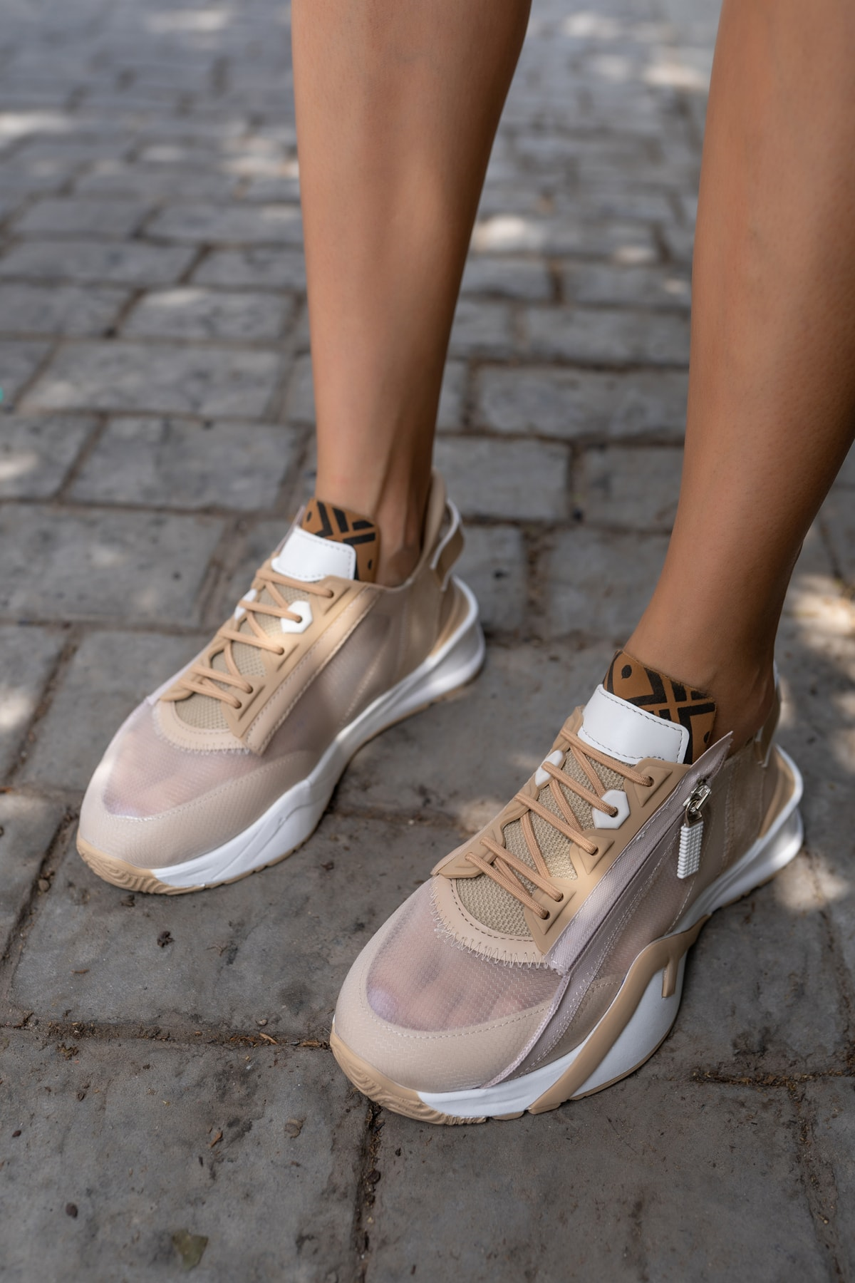 Mojca Kadin Bej File Detay Sneakers