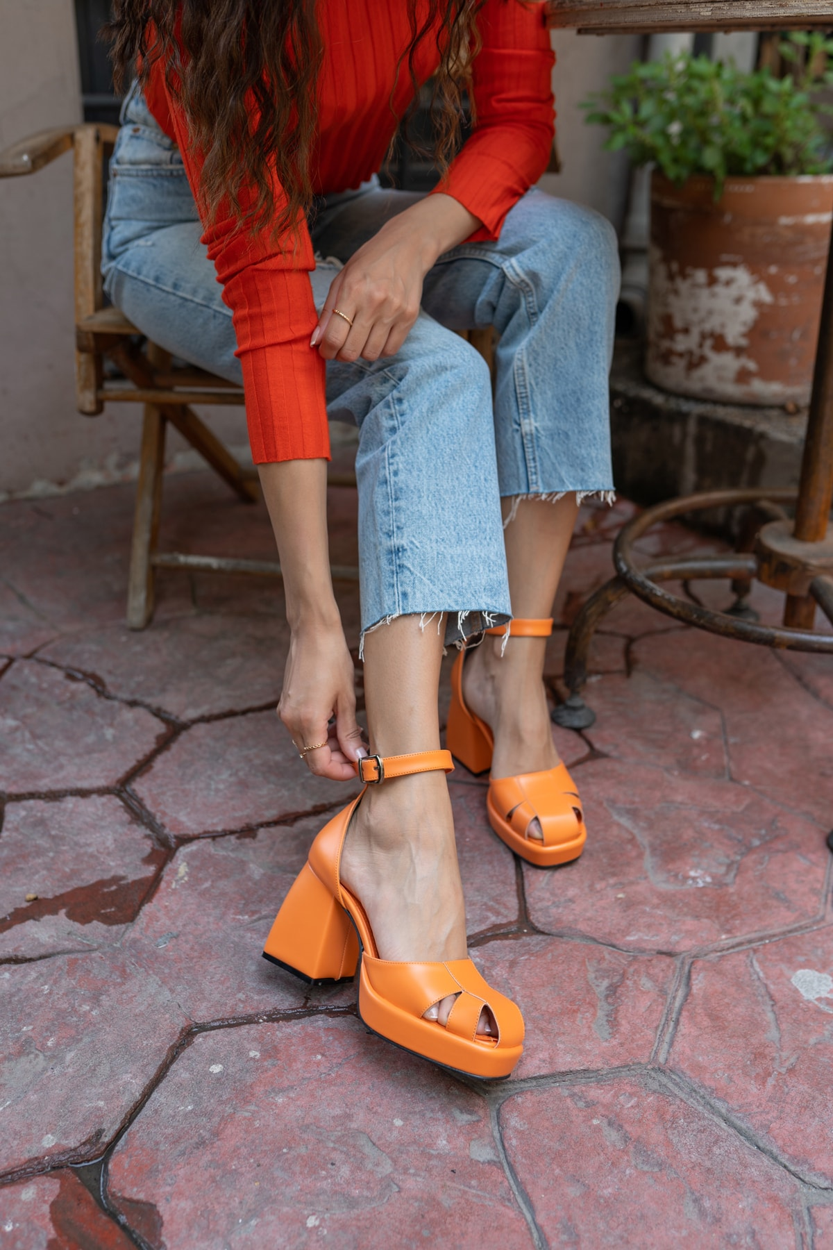 Carmen Kadin Orange Platform Topuk Detay Sandalet