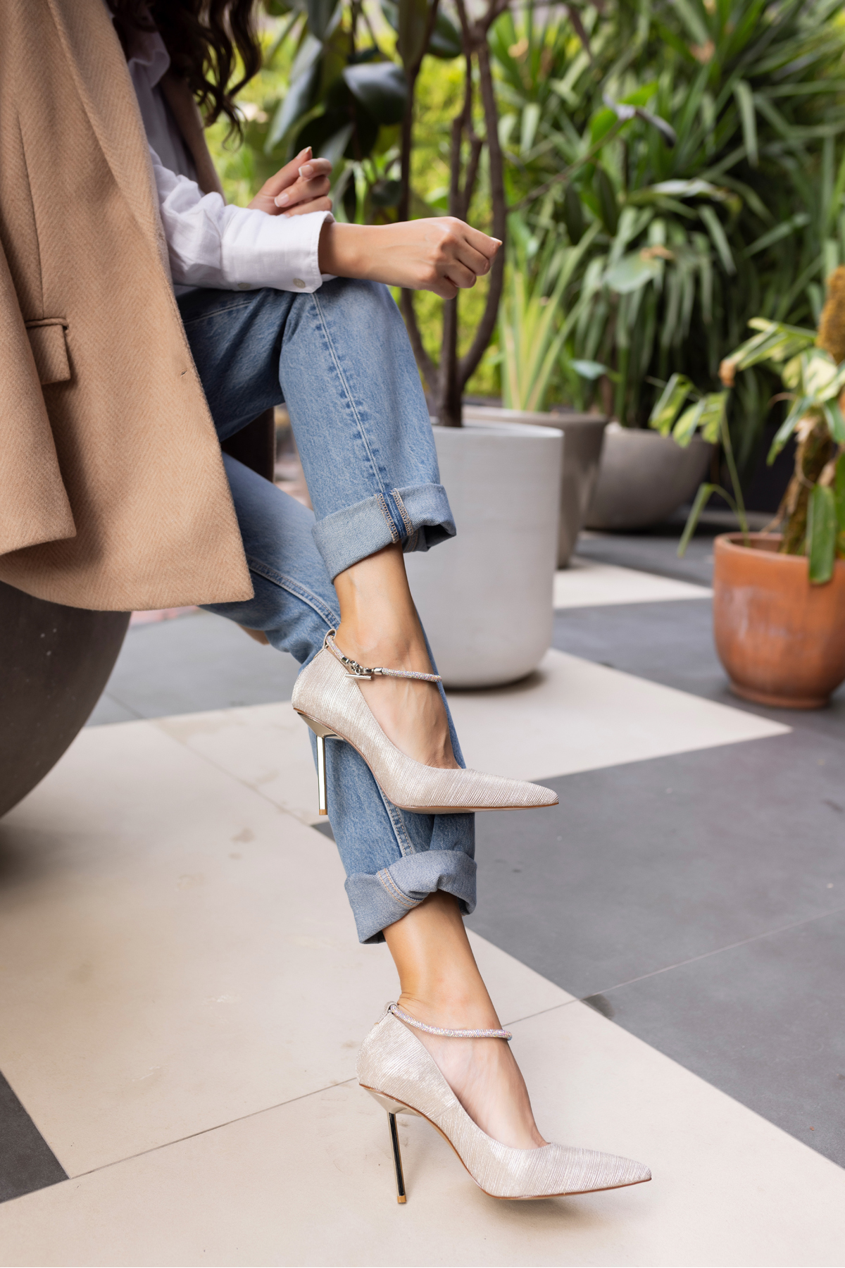 STİLA KADIN BEJ İTHAL MALZEME TAŞ ATKILI STILETTO
