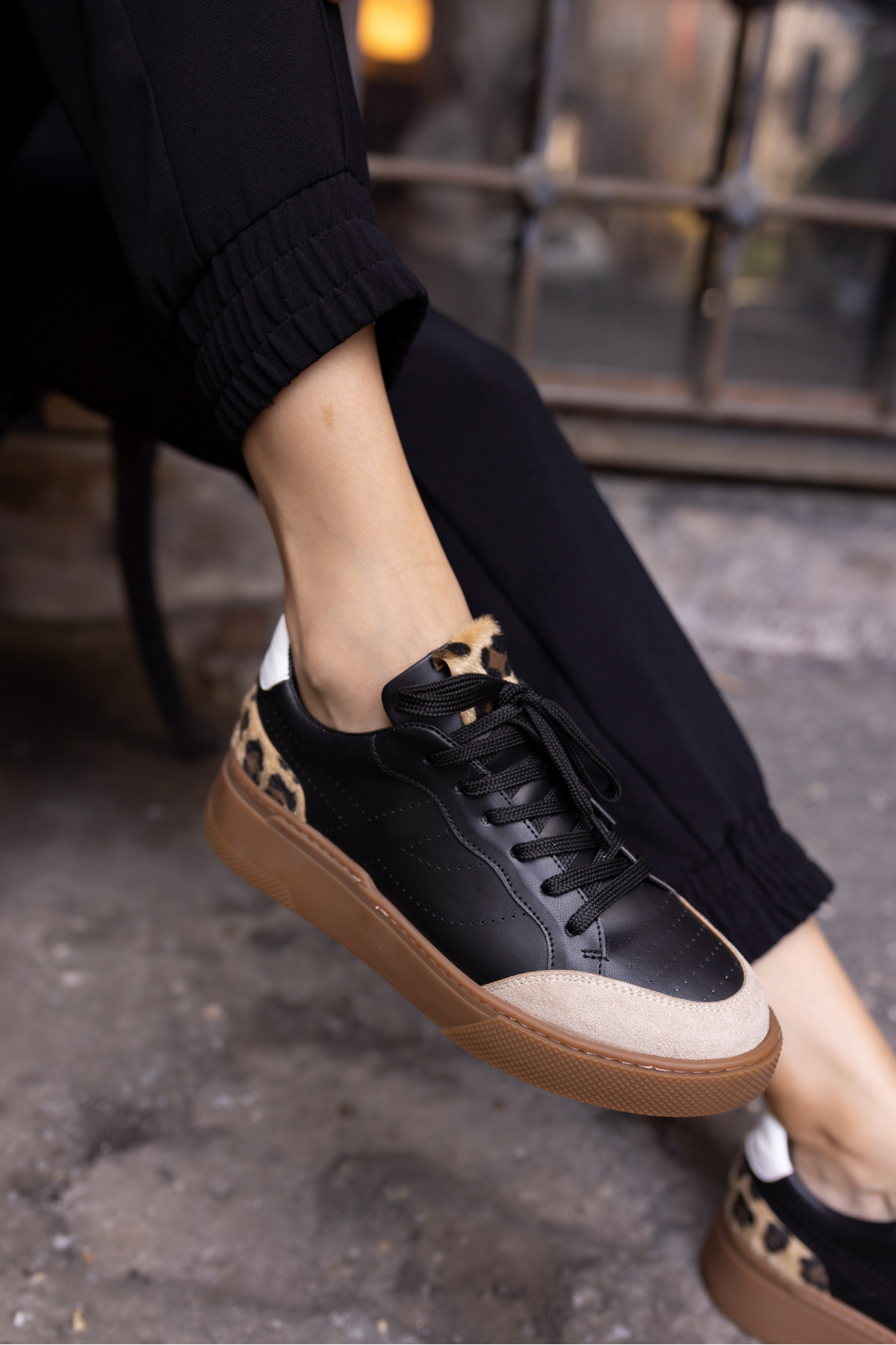 GORDON KADİN SİYAH LEOPAR GARNİLİ SNEAKER