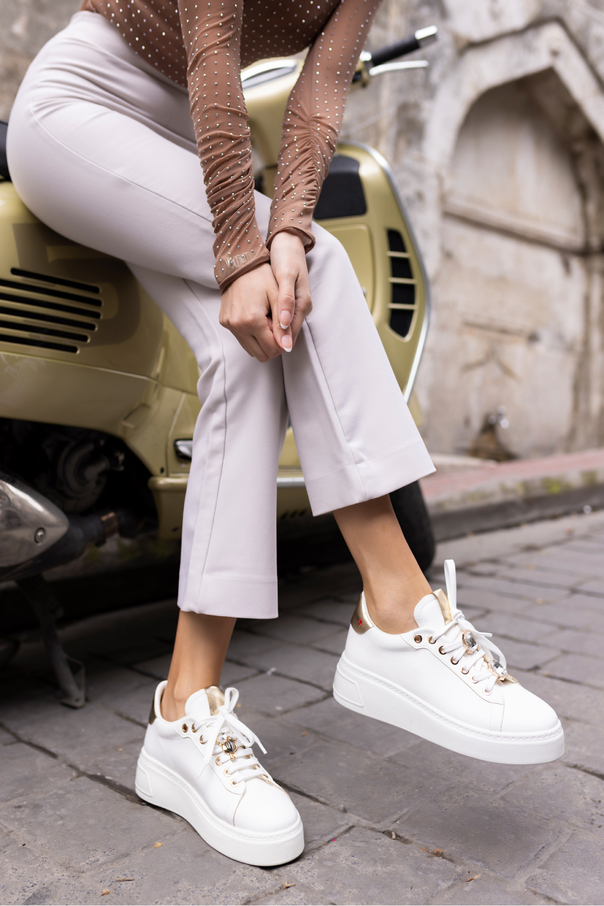 HERBERT KADIN BEYAZ TAŞ DETAYLİ SNEAKER