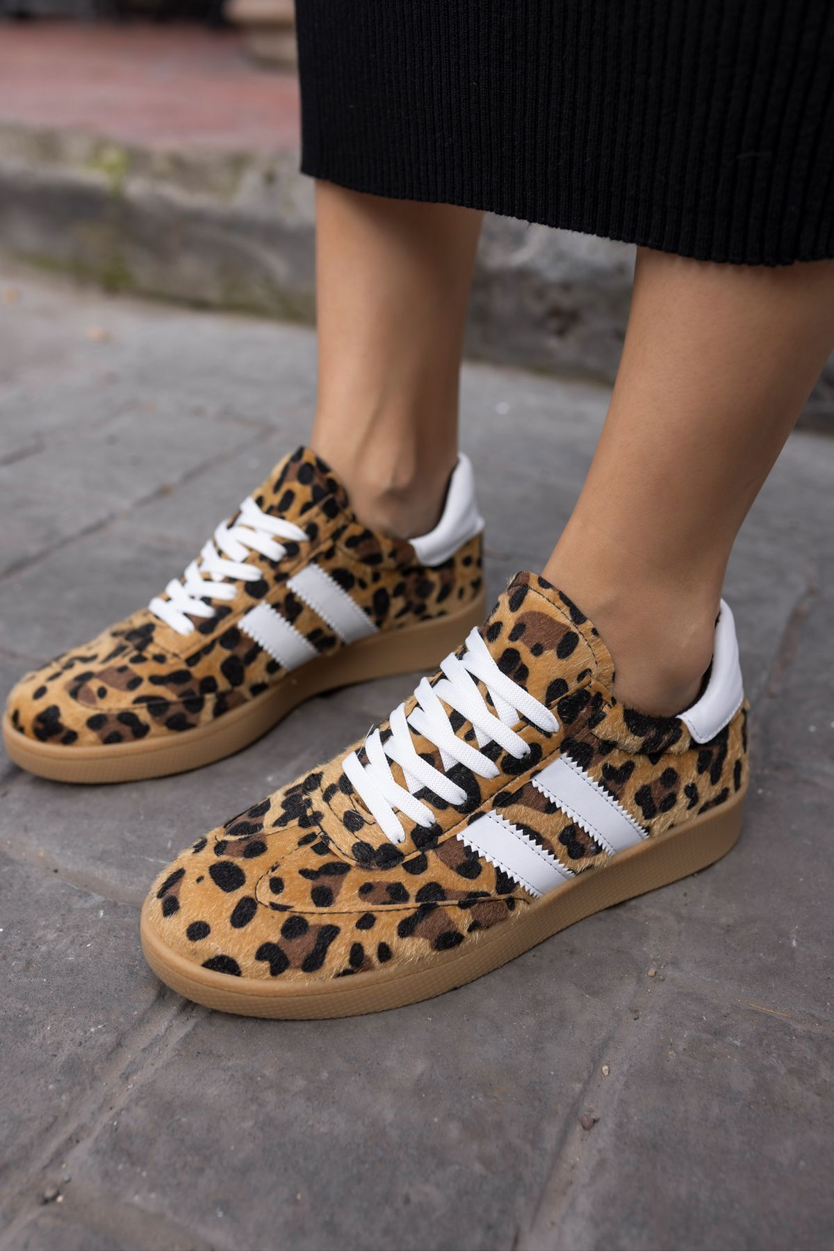 SAMBALİ KADİN LEOPAR MALZEME SAMBA TARZİ SNEAKER