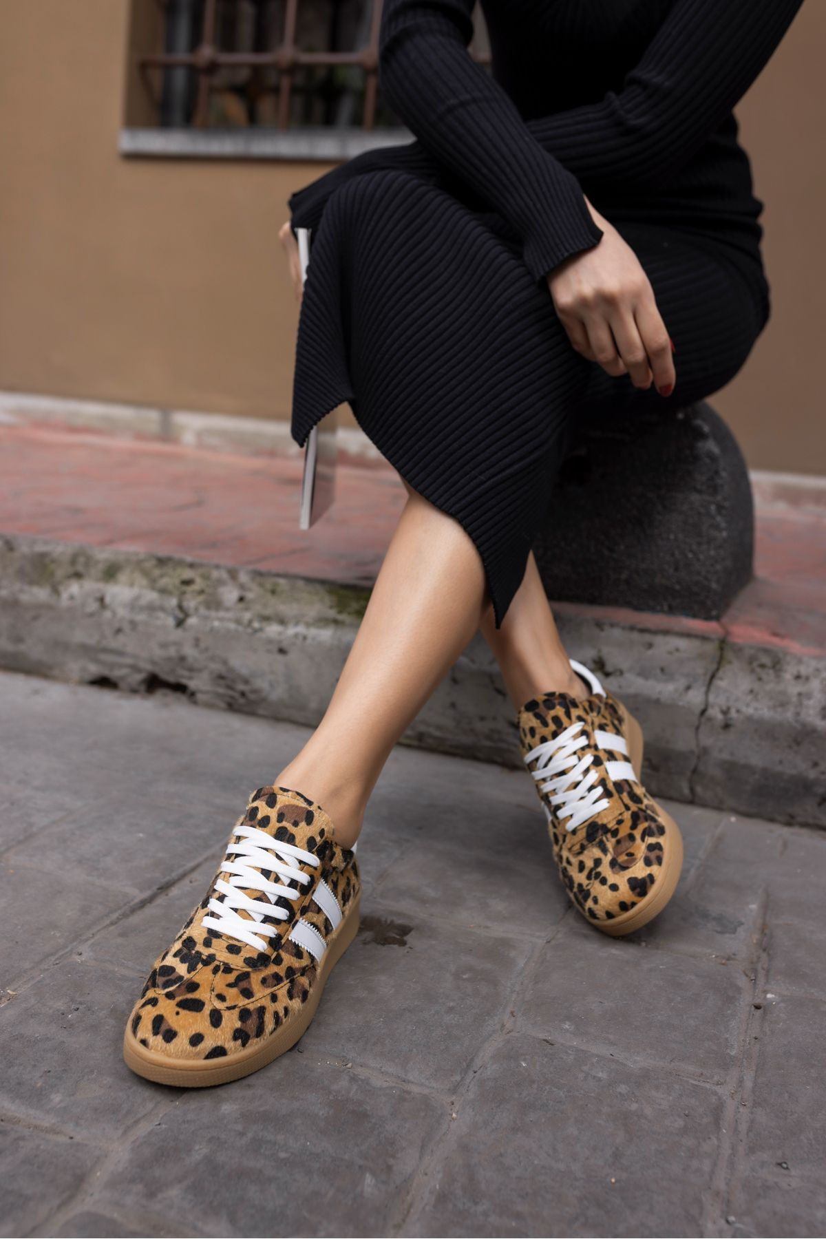 SAMBALİ KADİN LEOPAR MALZEME SAMBA TARZİ SNEAKER