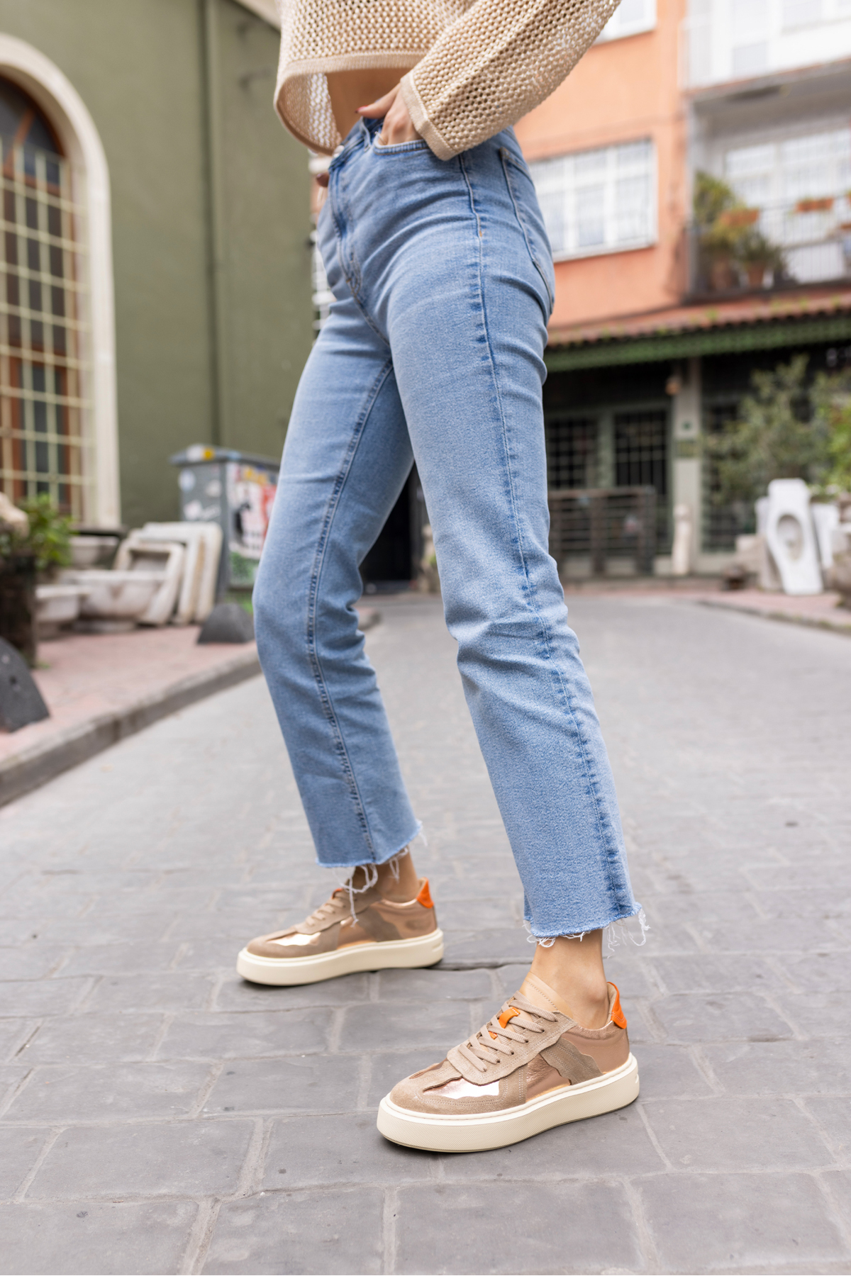 BLOOM KADİN TUTUN SUET ROSE GARNILI GERCEK DERİ EVA TABAN SNEAKER