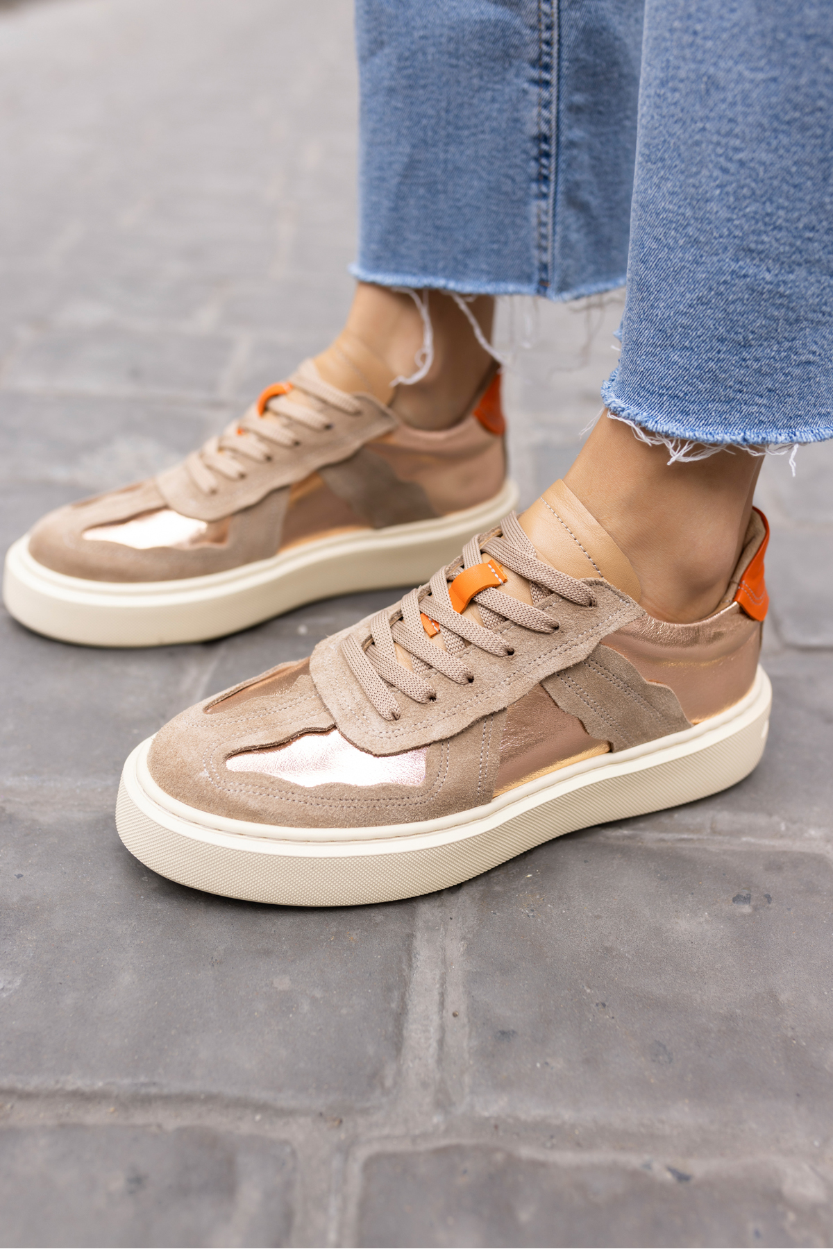BLOOM KADİN TUTUN SUET ROSE GARNILI GERCEK DERİ EVA TABAN SNEAKER