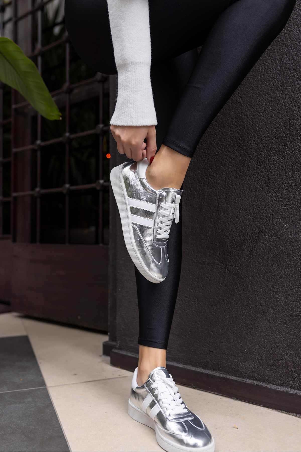 SAMBALİ KADİN GUMUS SAMBA TARZ SNEAKER