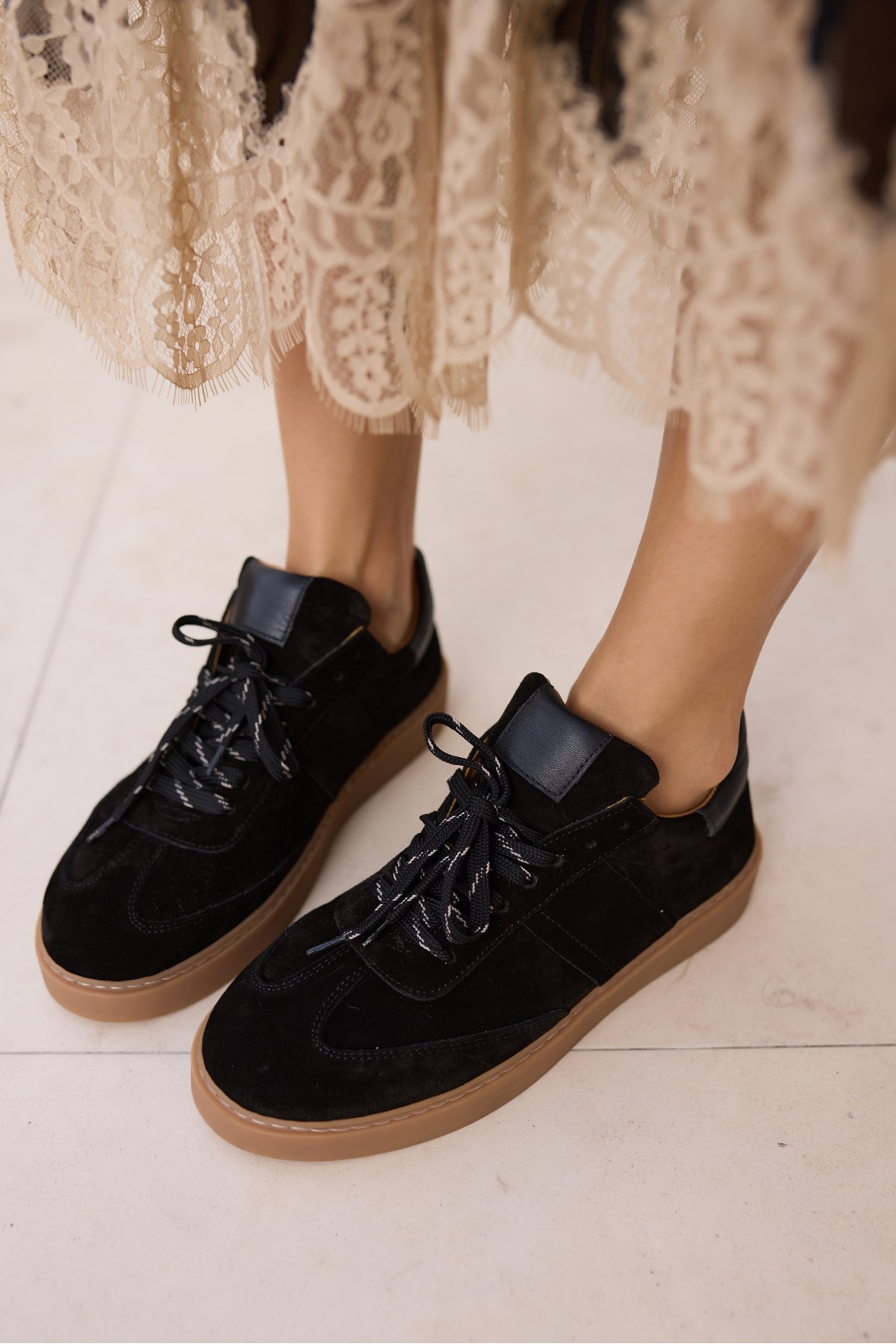 FİORİN KADİN SİYAH GERCEK DERİ SUET SNEAKER