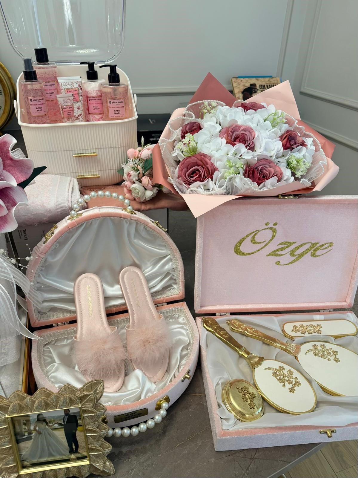 53 Parça All Pembe İsme Özel Bohça Seti 