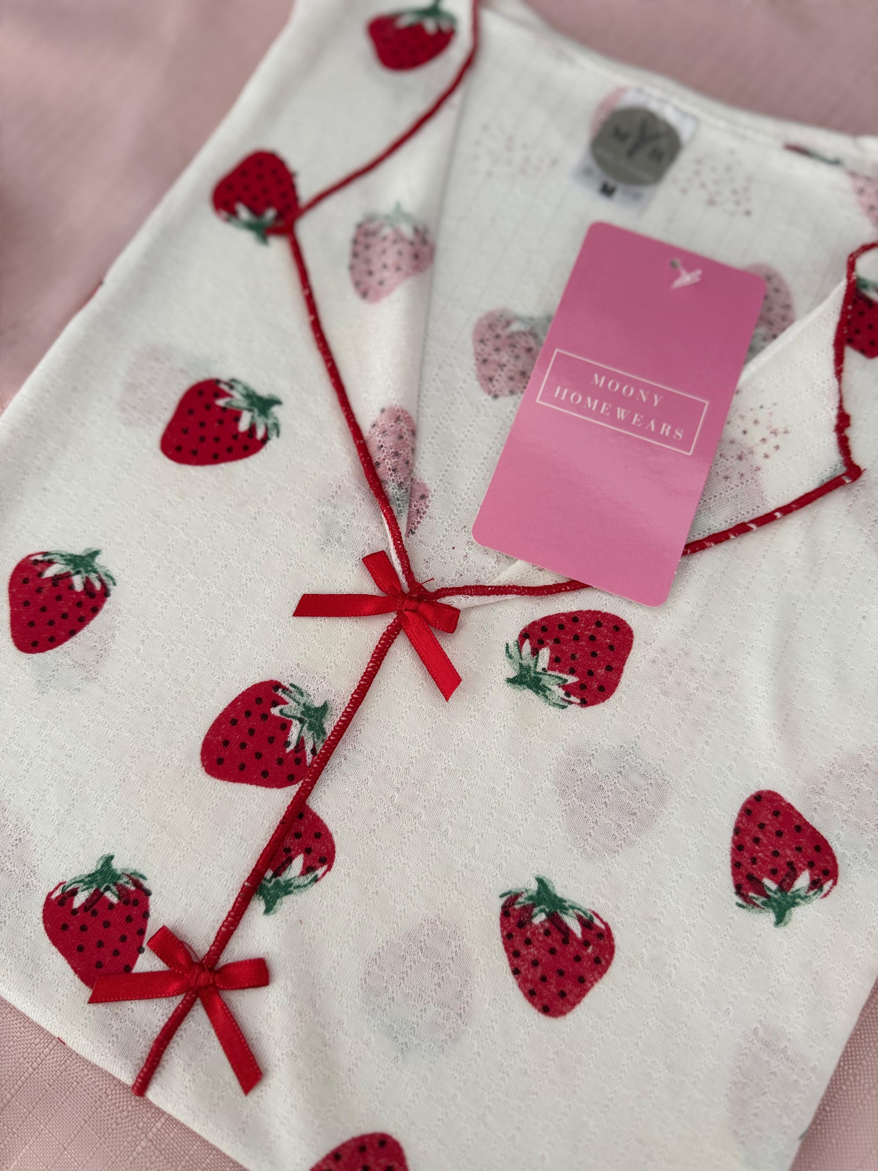 Çilek Kurdelem Kısa Kol Şort Alt