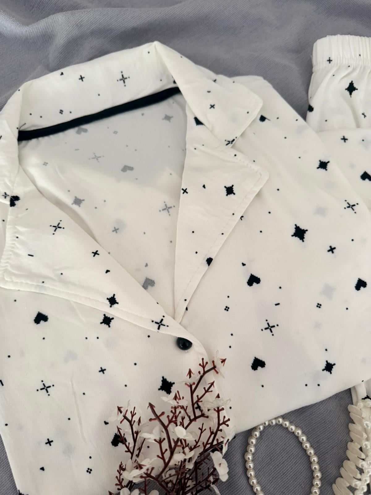 Kısa Kol Siyah Kalp Özel Dokulu Düğmeli Pijama Takımı