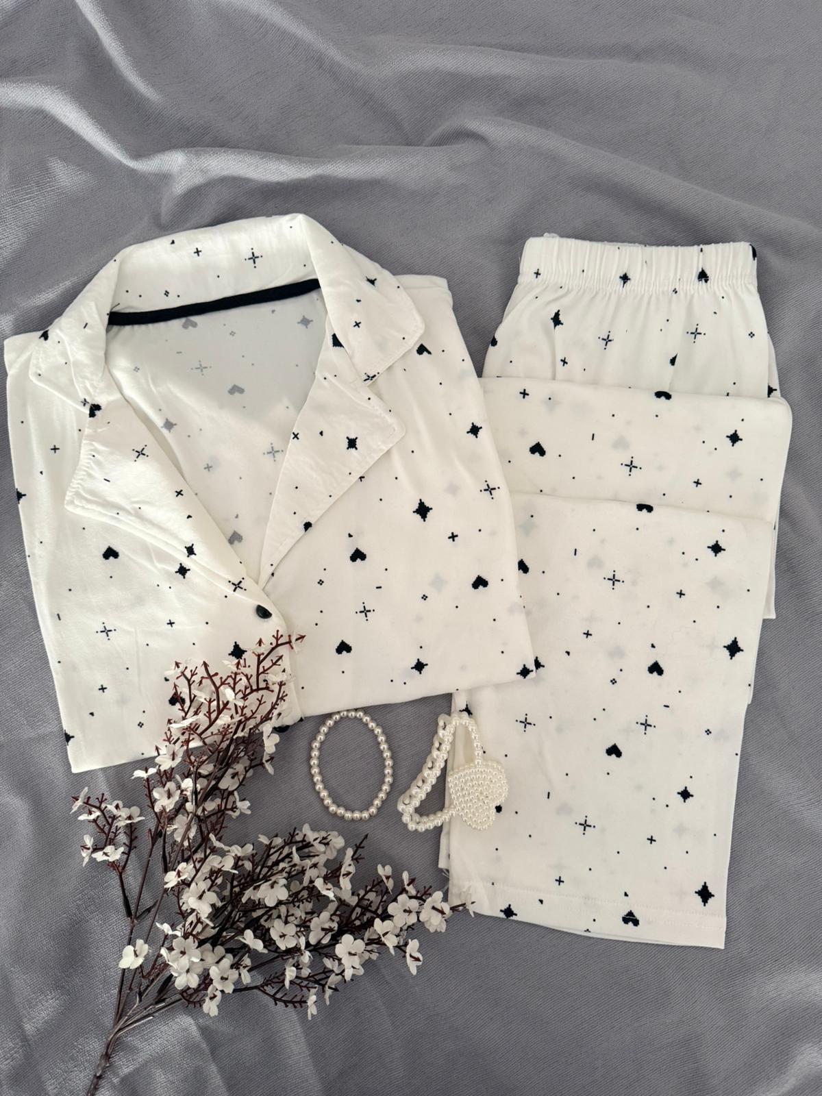 Kısa Kol Siyah Kalp Özel Dokulu Düğmeli Pijama Takımı