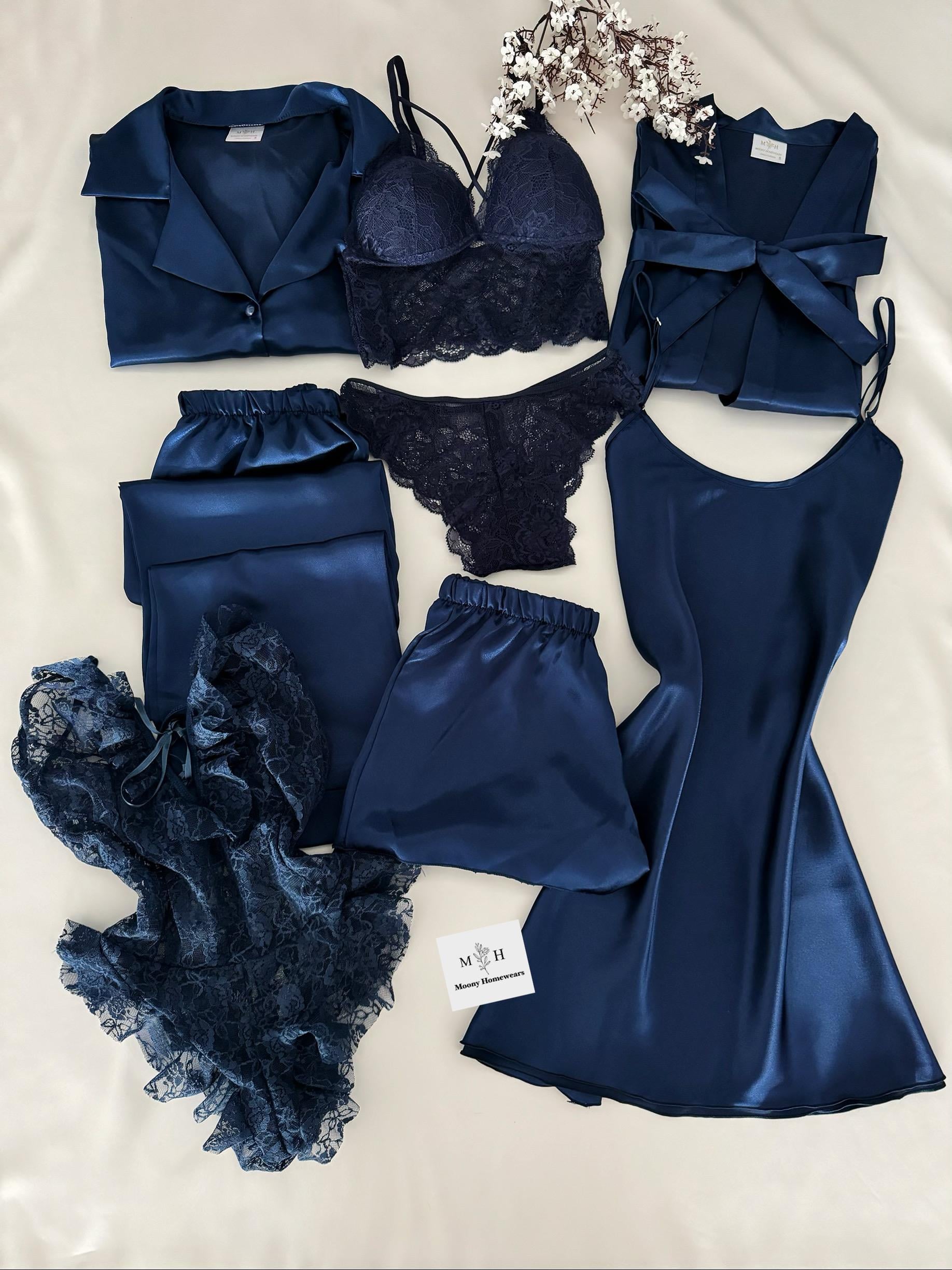 Kutulu Lacivert Dev Çeyiz Seti