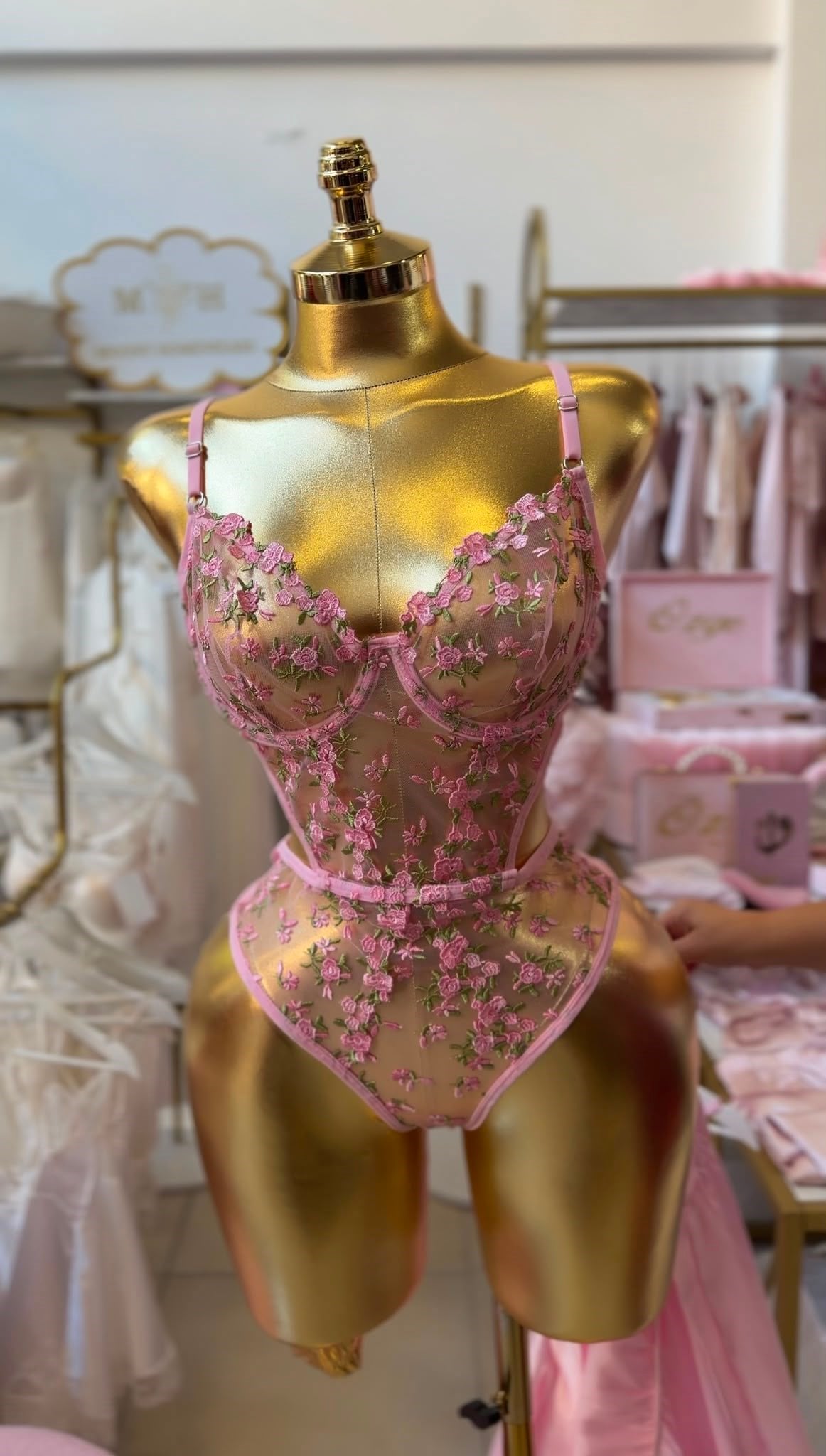 Pembe Saten Sabahlık Tulum