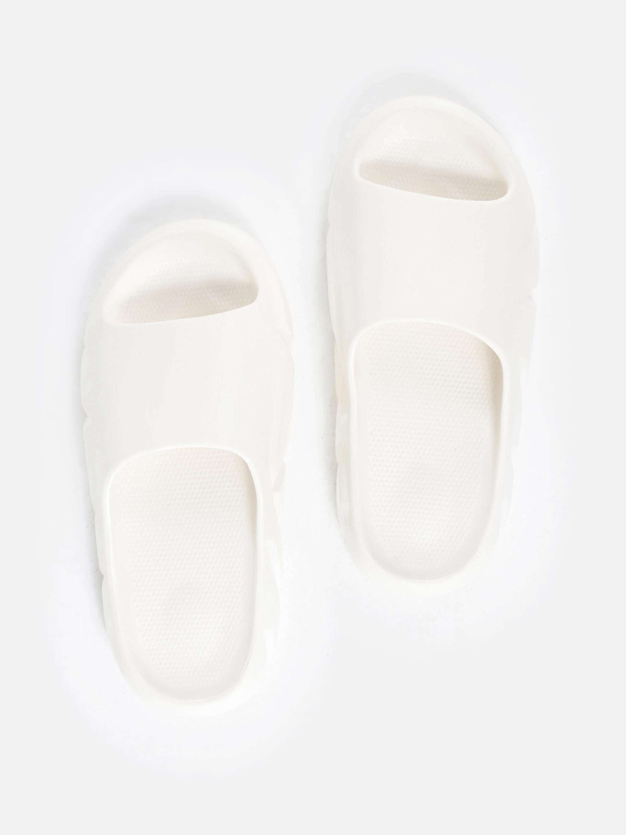 AKSESUAR KADIN TERLIK Modern Fit
