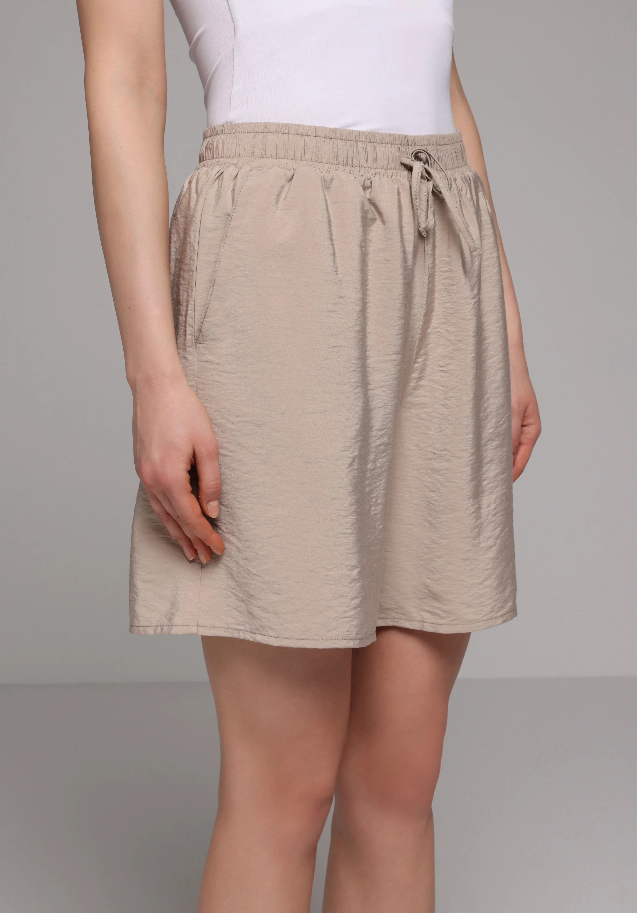 DOKUMA ALT KADIN ŞORT Regular Fit