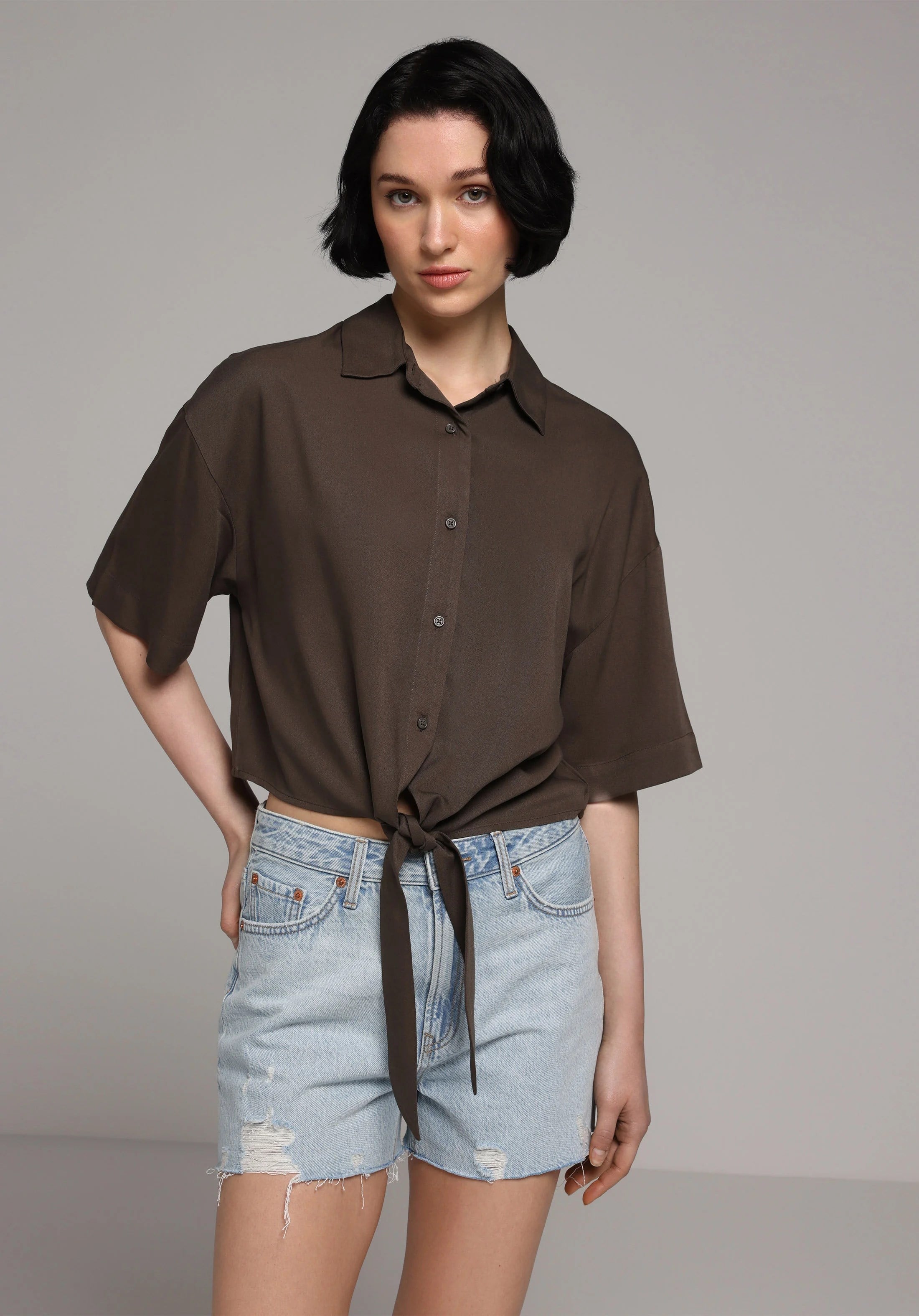 DOKUMA ÜST KADIN KISA KOL GÖMLEK Fashion Fit