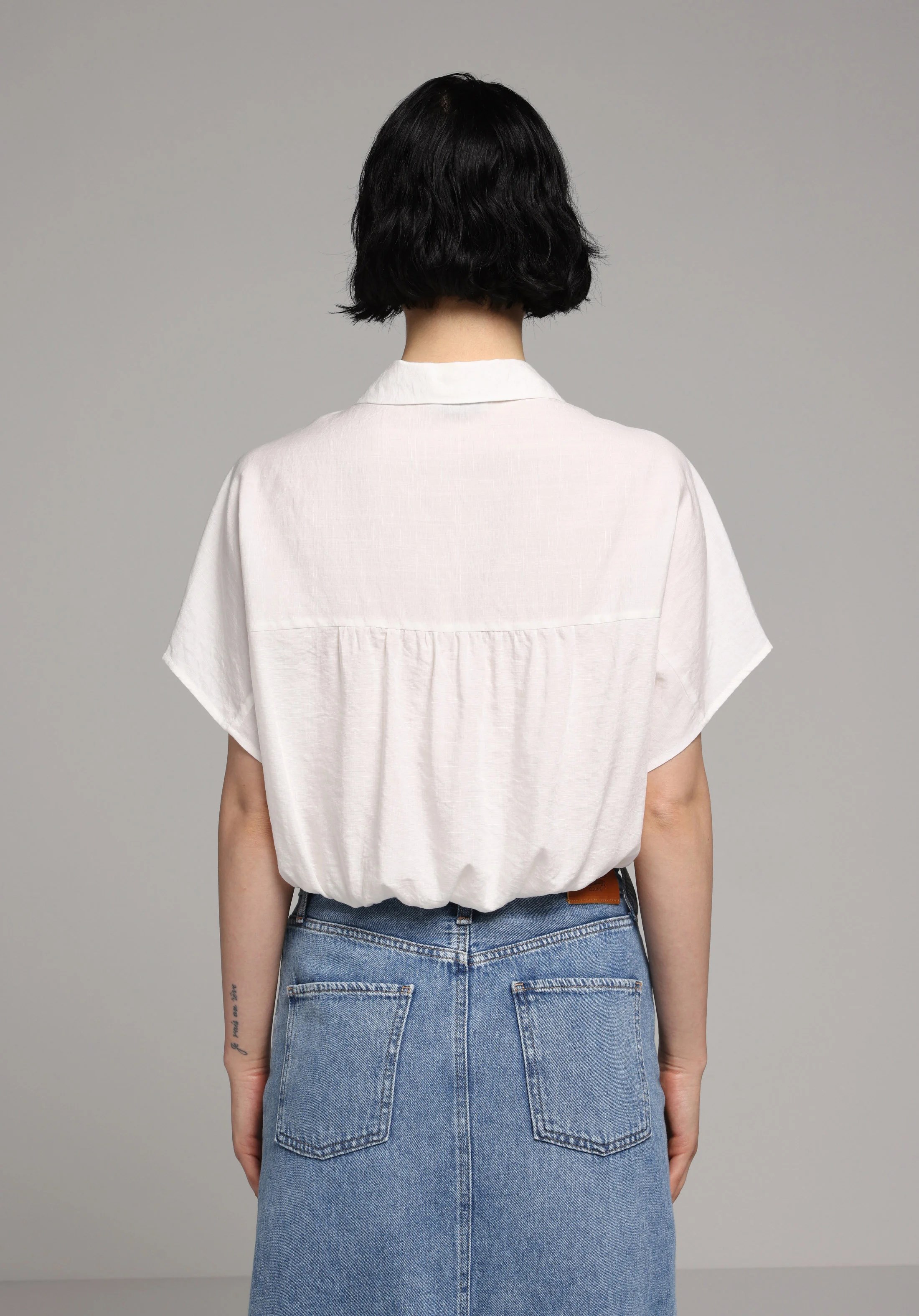DOKUMA ÜST KADIN KISA KOL GÖMLEK Fashion Fit