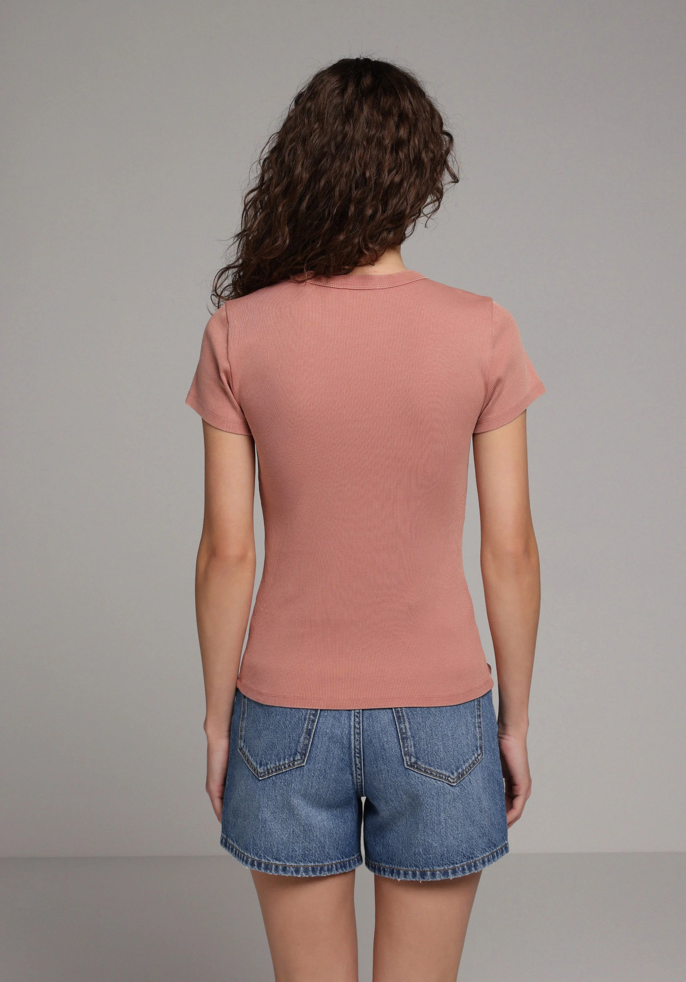 ÖRME KADIN KISA KOL T-SHIRT Slim Fit