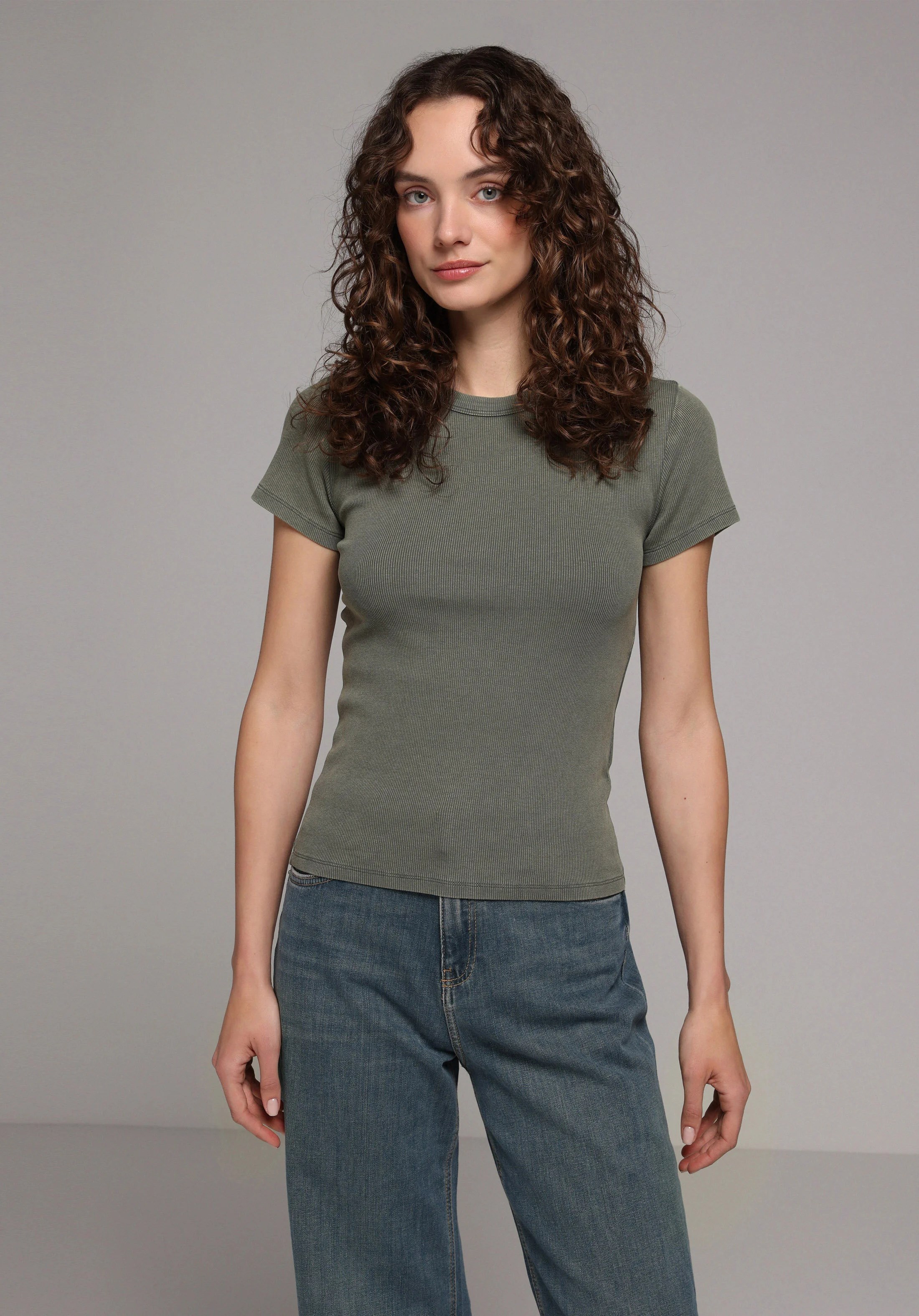 ÖRME KADIN KISA KOL T-SHIRT Slim Fit