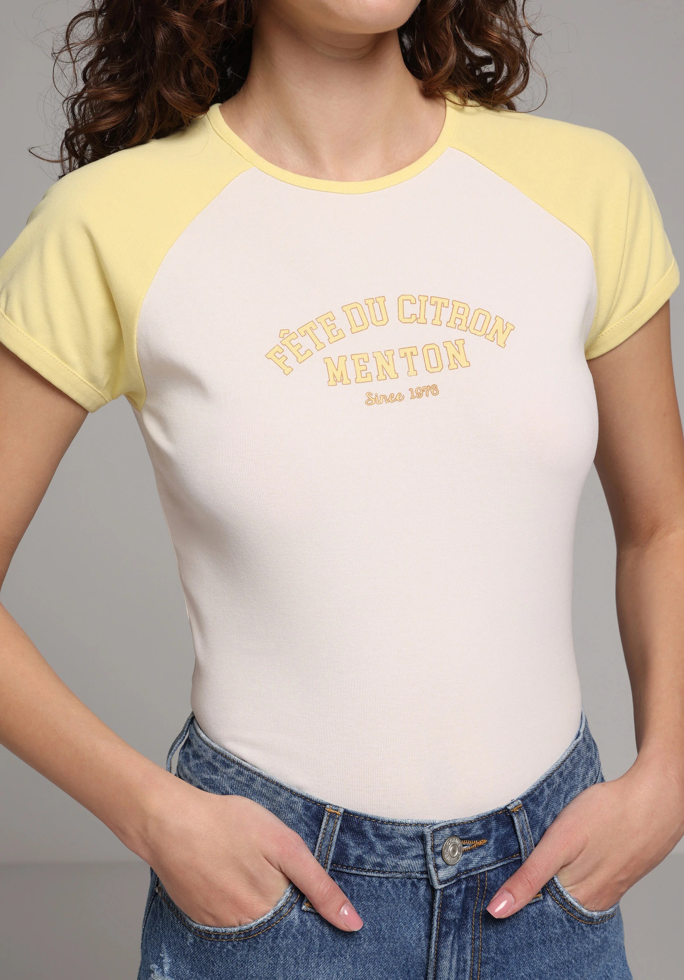 ÖRME KADIN KISA KOL T-SHIRT Slim Fit