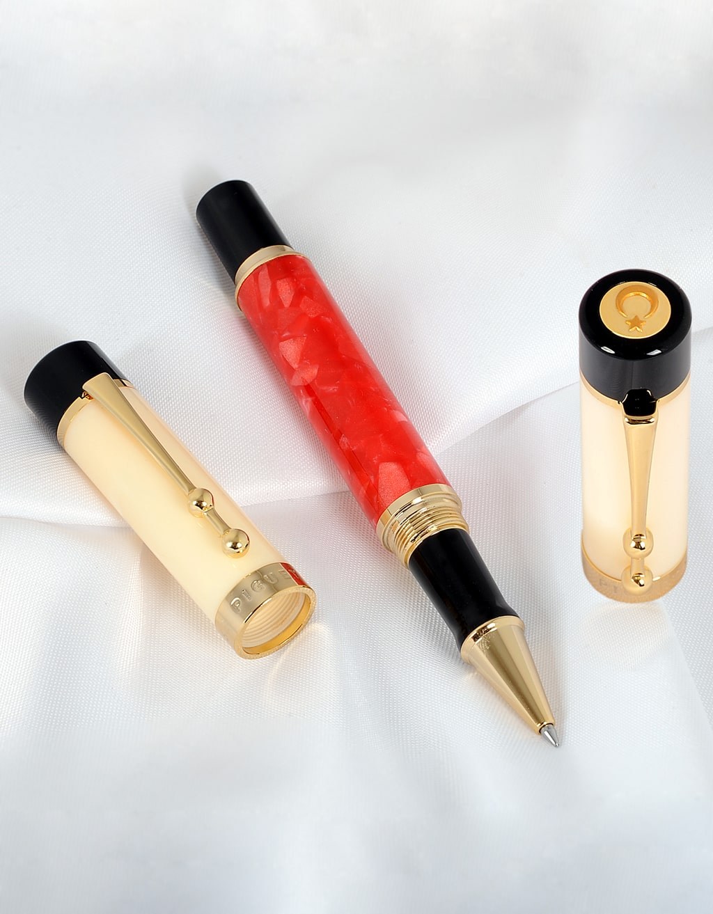 Piguet PGTAURUSTR-RB Classic Rollerball Pen Refill Pens