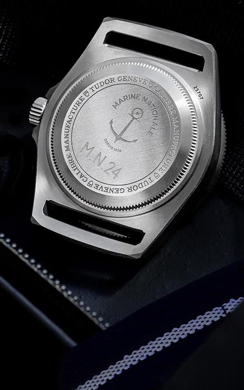 Tudor M25707B-24-0001 Pelagos Erkek Kol Saati