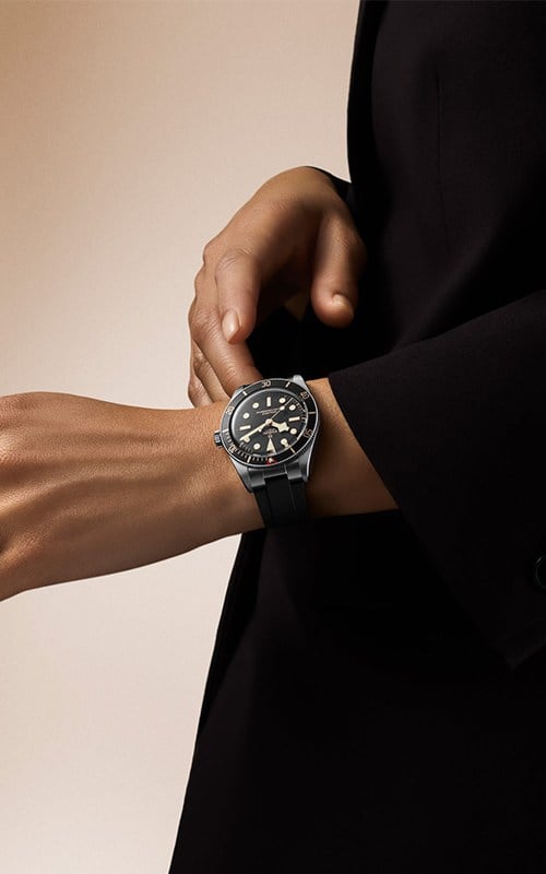 Tudor M7939A1A0NU-0003 Black Bay 58 Erkek Kol Saati